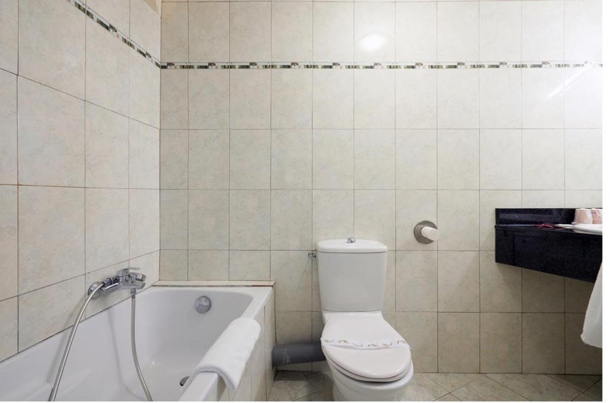 Triple Room with Street View photo 3