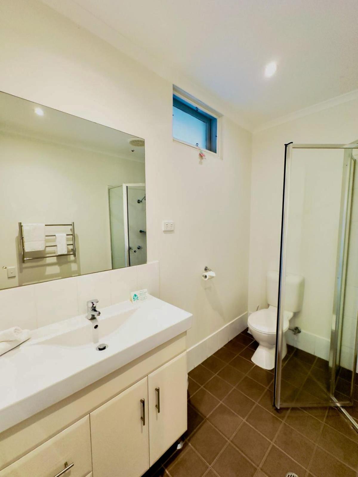 Classic Triple Room - Photo 10
