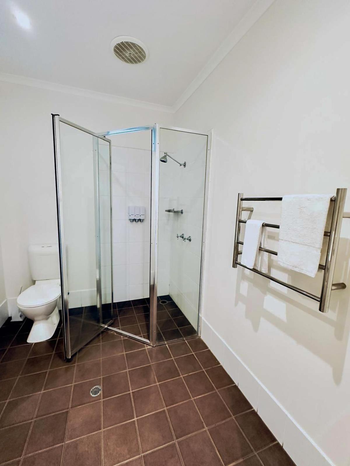 Classic Triple Room - Photo 14