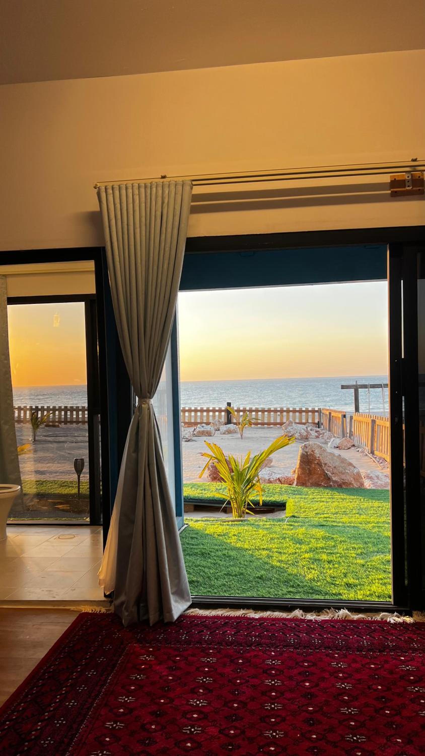 Deluxe Double or Twin Room with Ocean View photo 2
