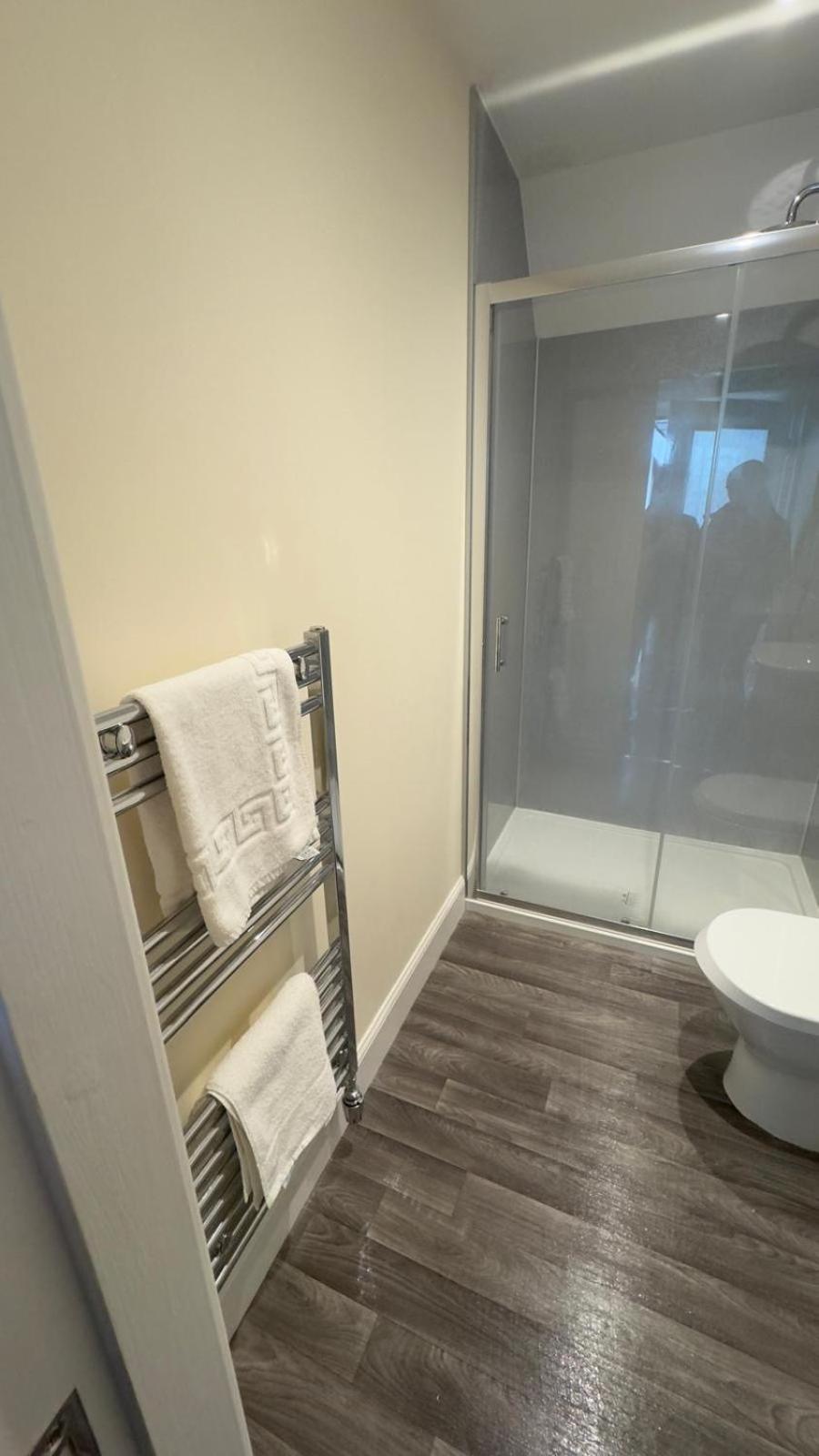 Deluxe Studio