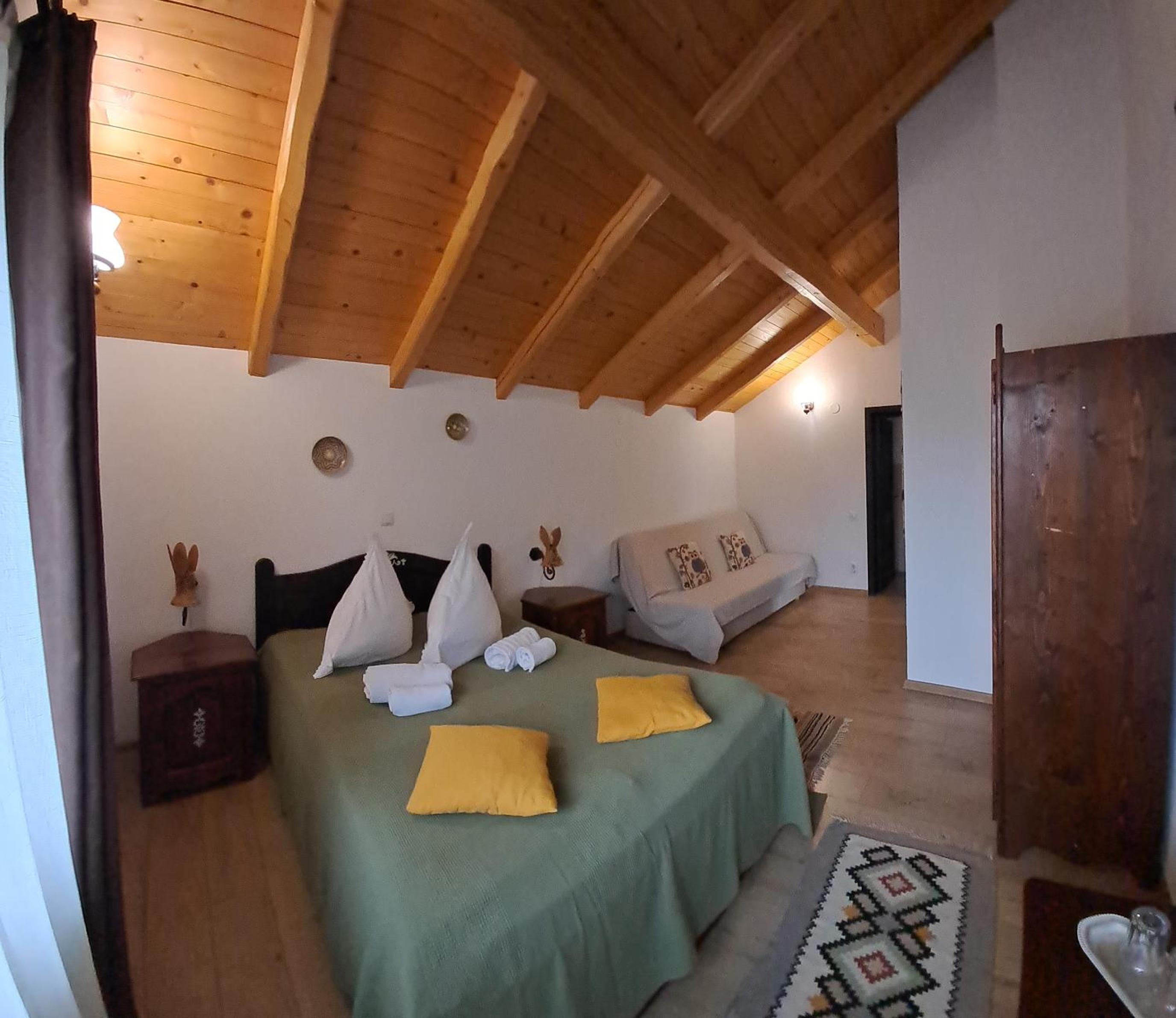 Comfort Triple Room with Shower photo 2
