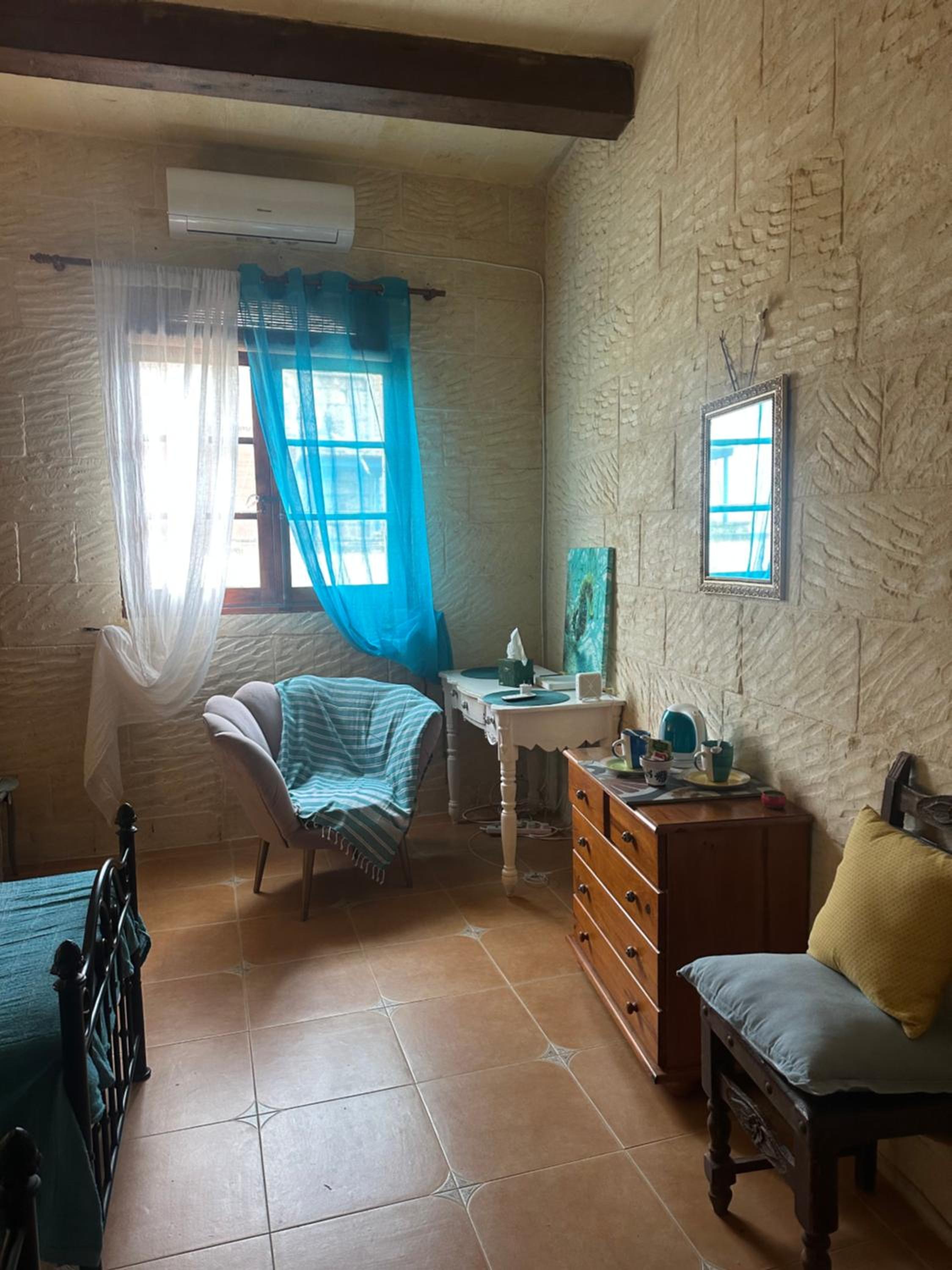 Deluxe Twin Room photo 3