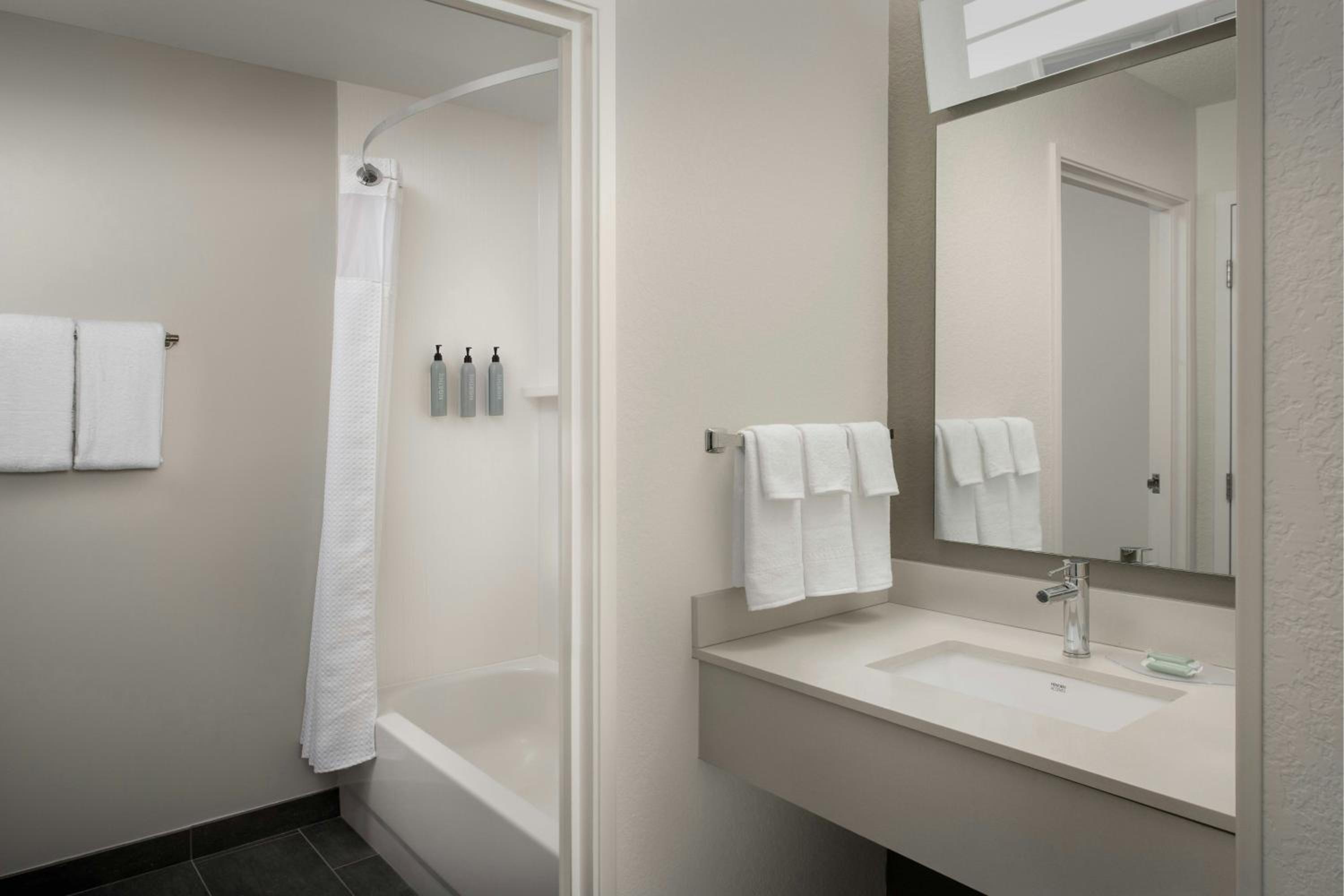 King Studio with Sofa Bed and Transfer Shower - Mobility and Hearing Accessible - Photo 5
