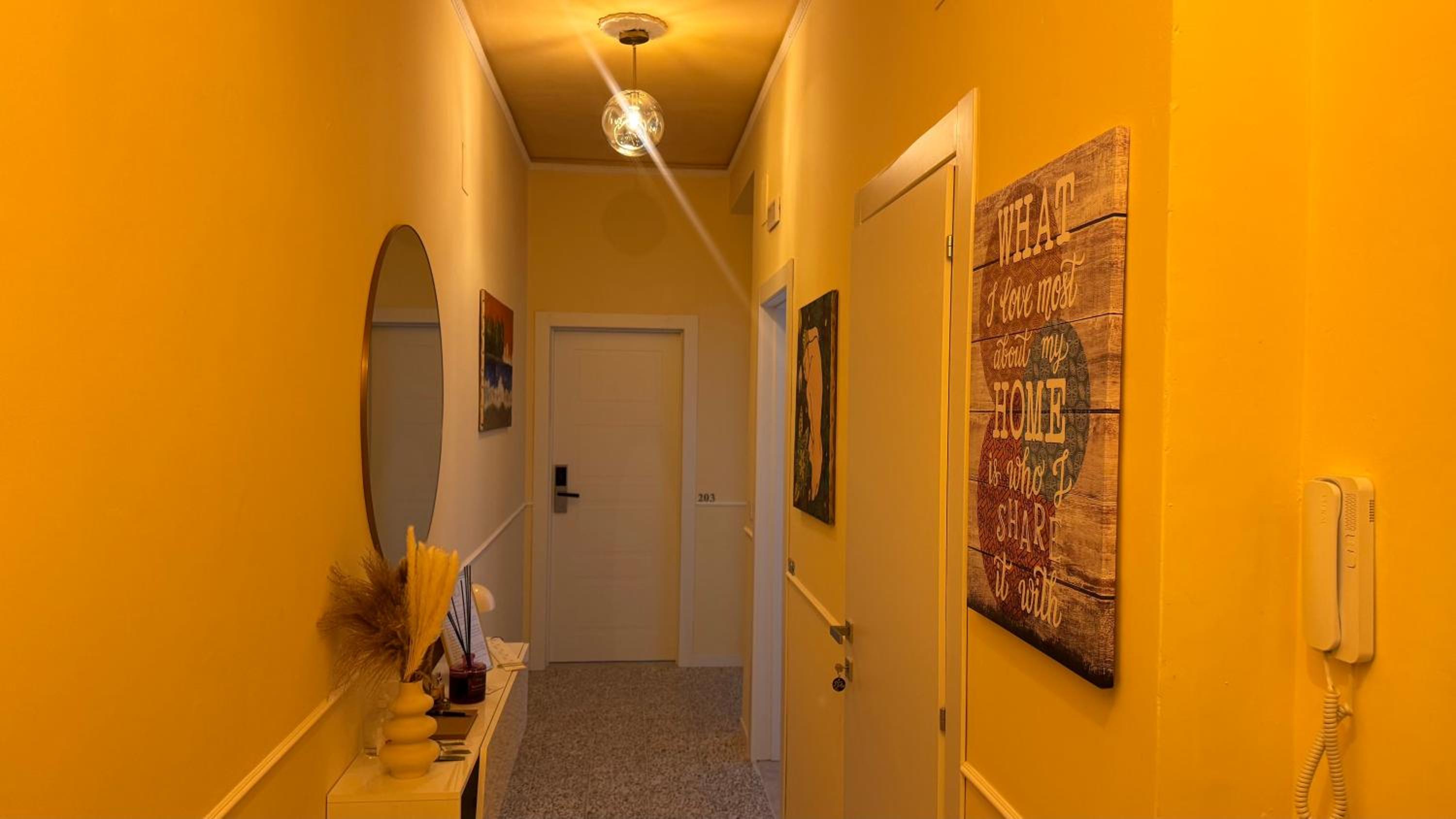 Deluxe Double or Twin Room with City View