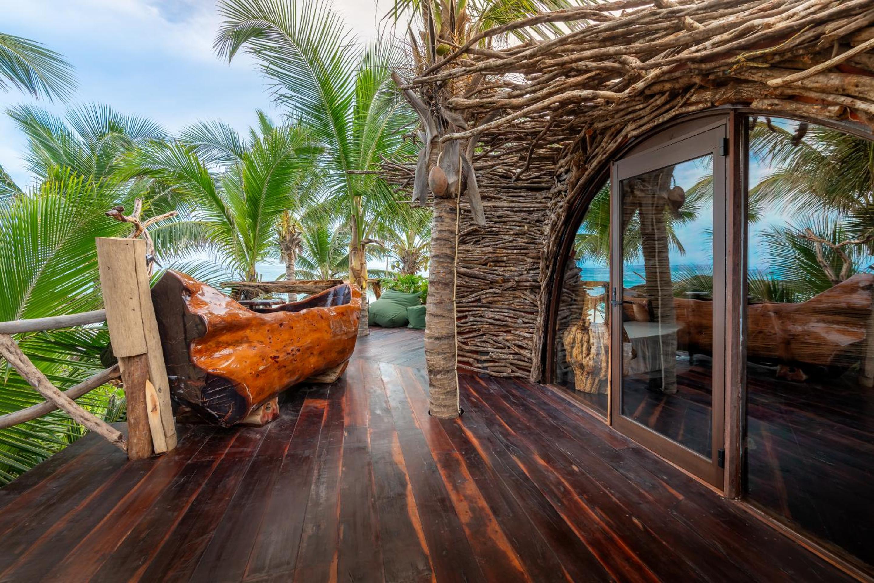 King Suite with Sea View photo 3