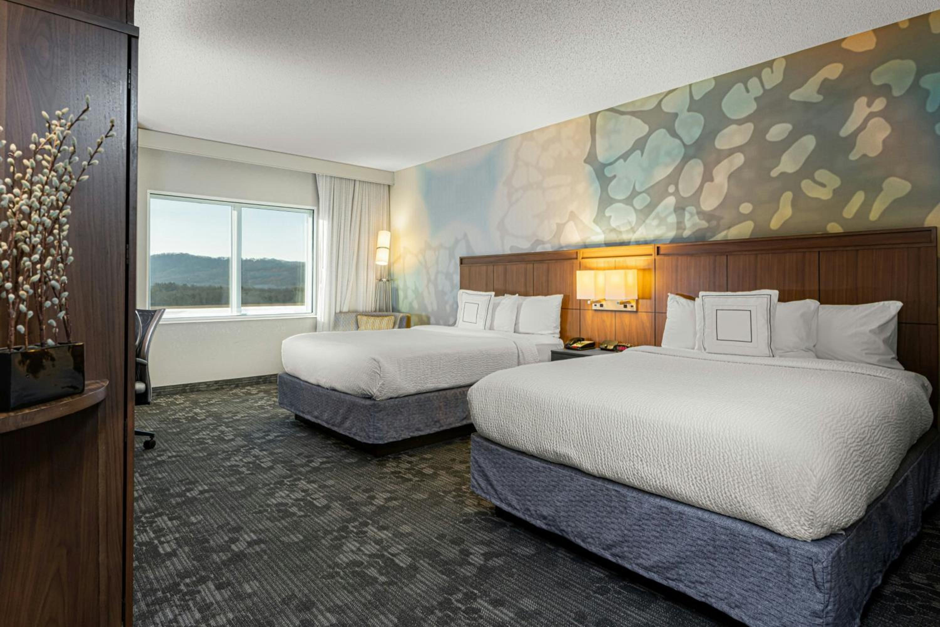 Queen Room with Two Queen Beds - Hearing Accessible photo 2