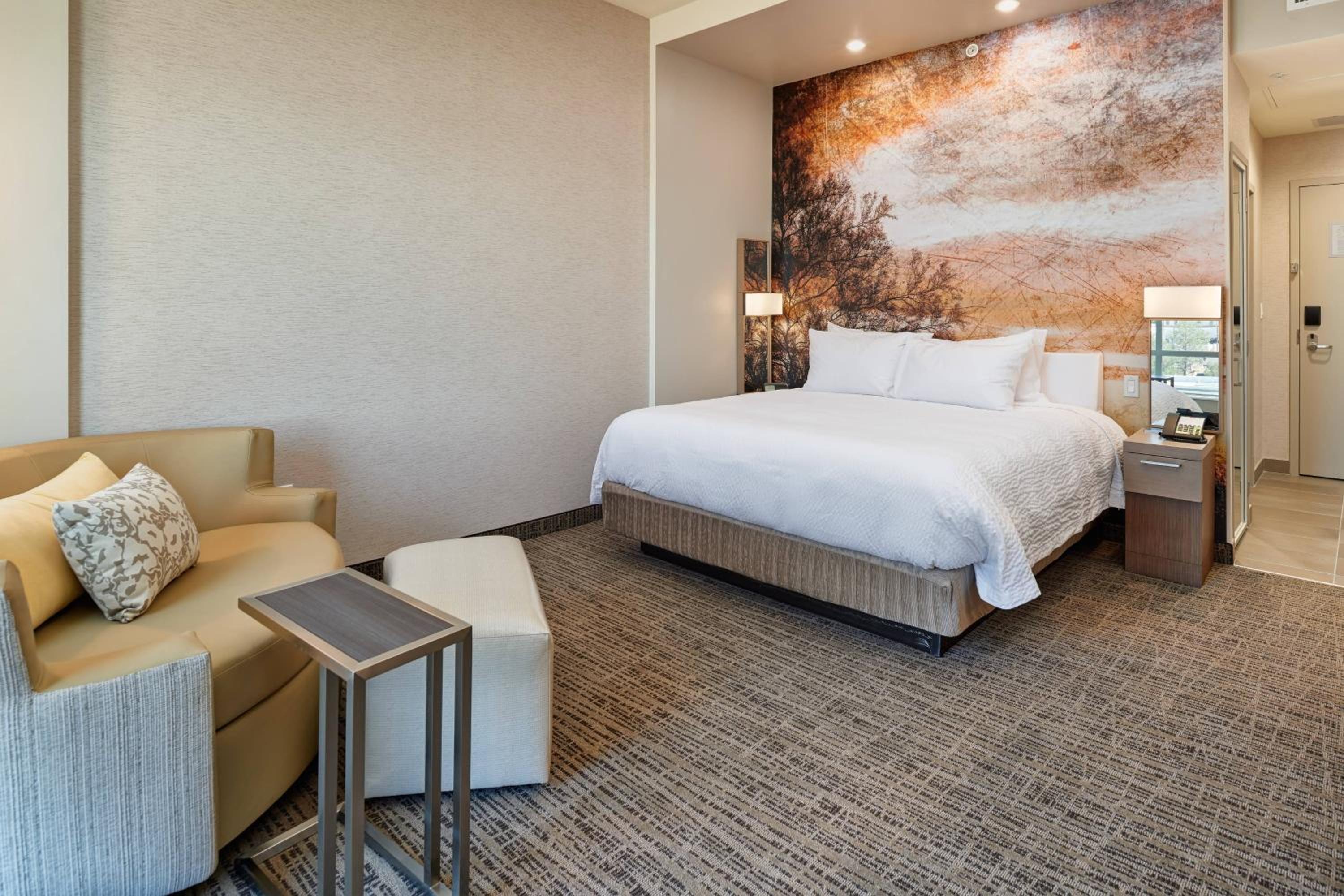 King Room with Sofa Bed and Stadium View photo 2
