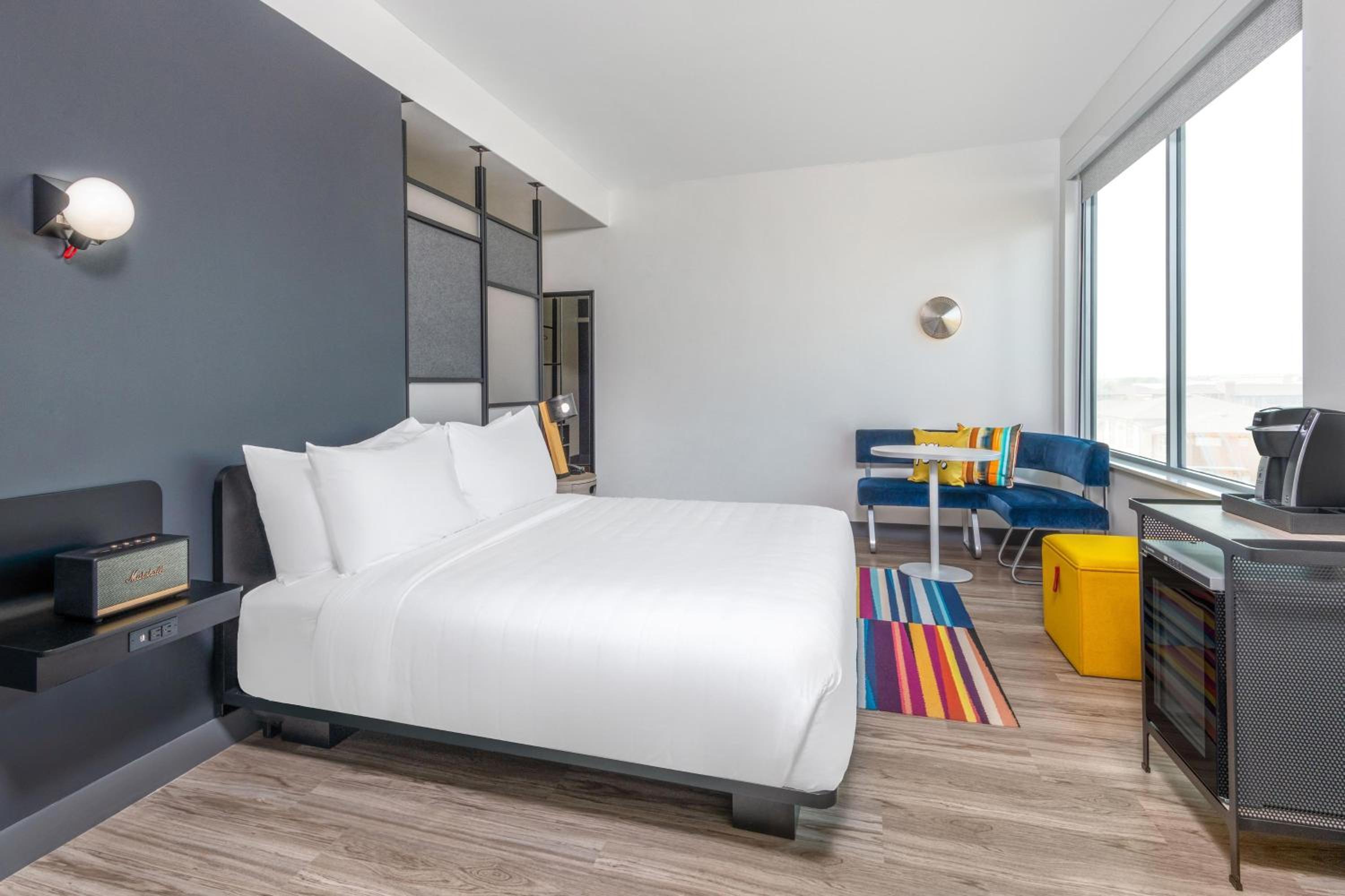 King Room - Hearing Accessible - Photo 2