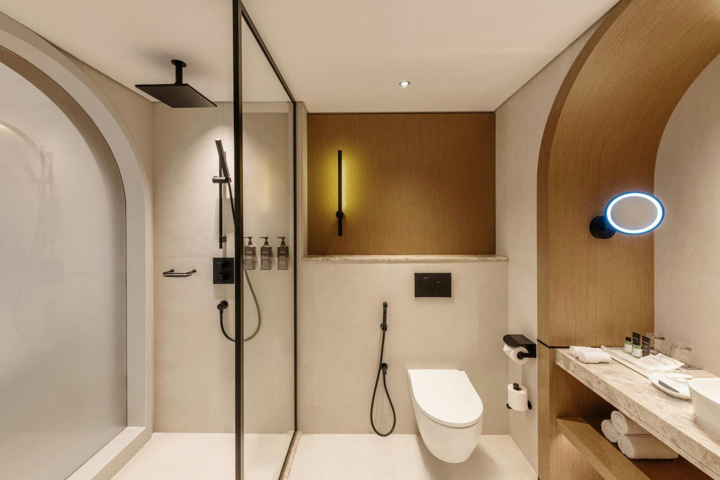 Family Duplex Suite, 2 Bedroom - Including Lounge Access with Afternoon Tea, Evening Cocktail Hours, Soft Refreshments & Canapes, Private beach Access thumbnail 5