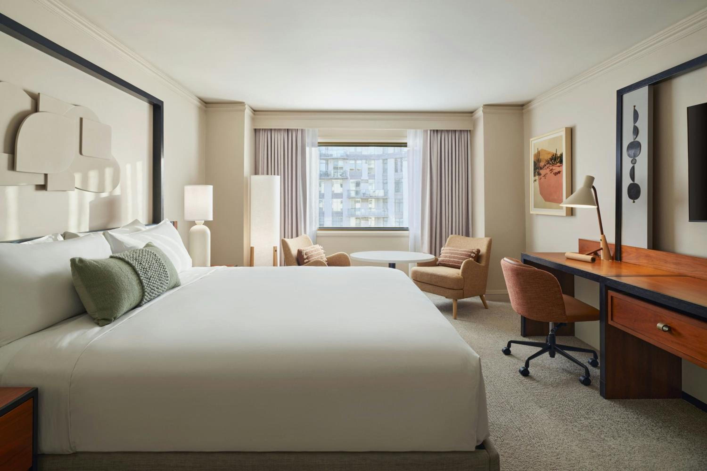 Luxe King Room - Hearing Accessible - Photo 1