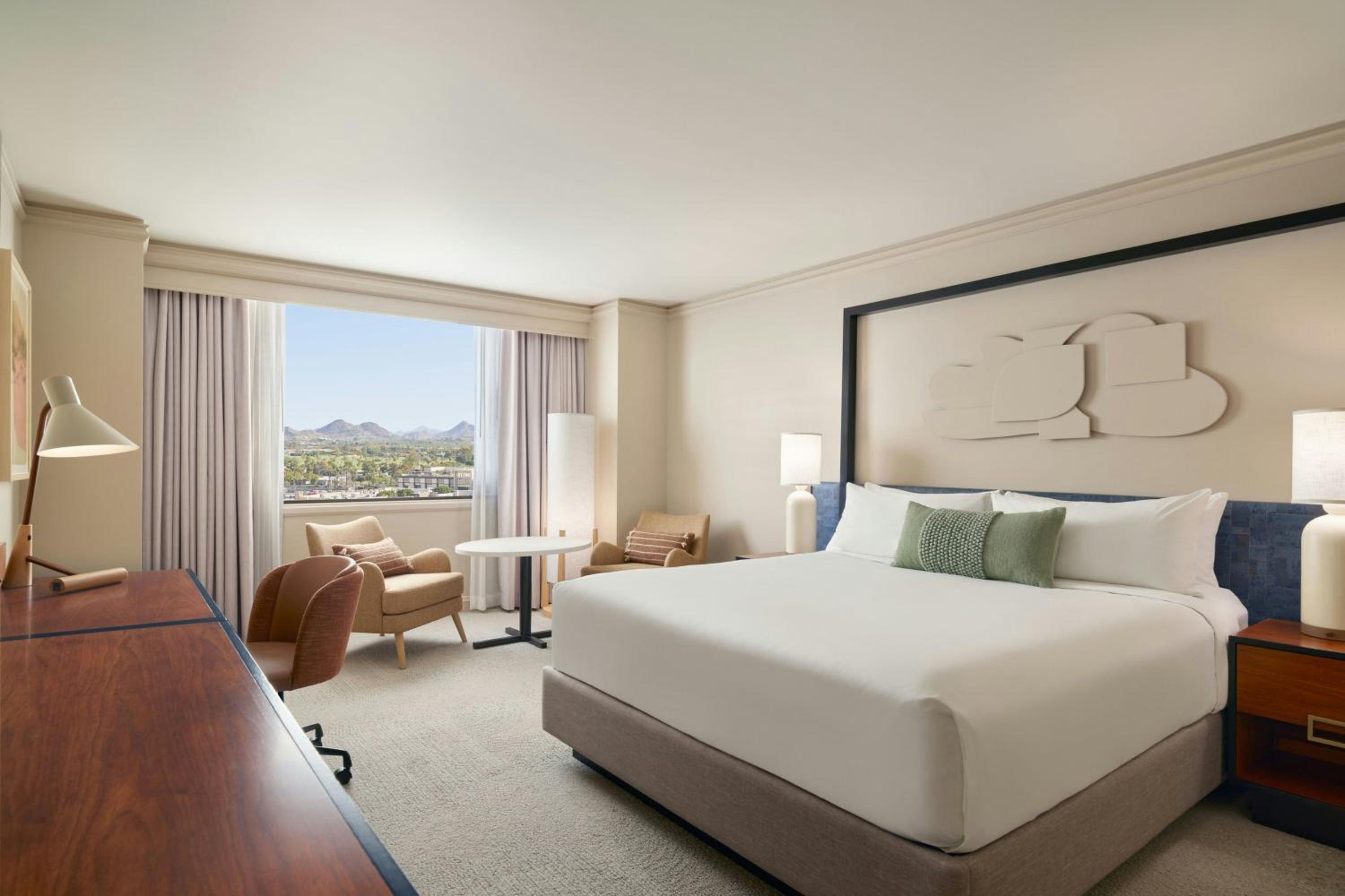 Summit View King Room with Mountain View - Mobility Accessible with Tub photo 1