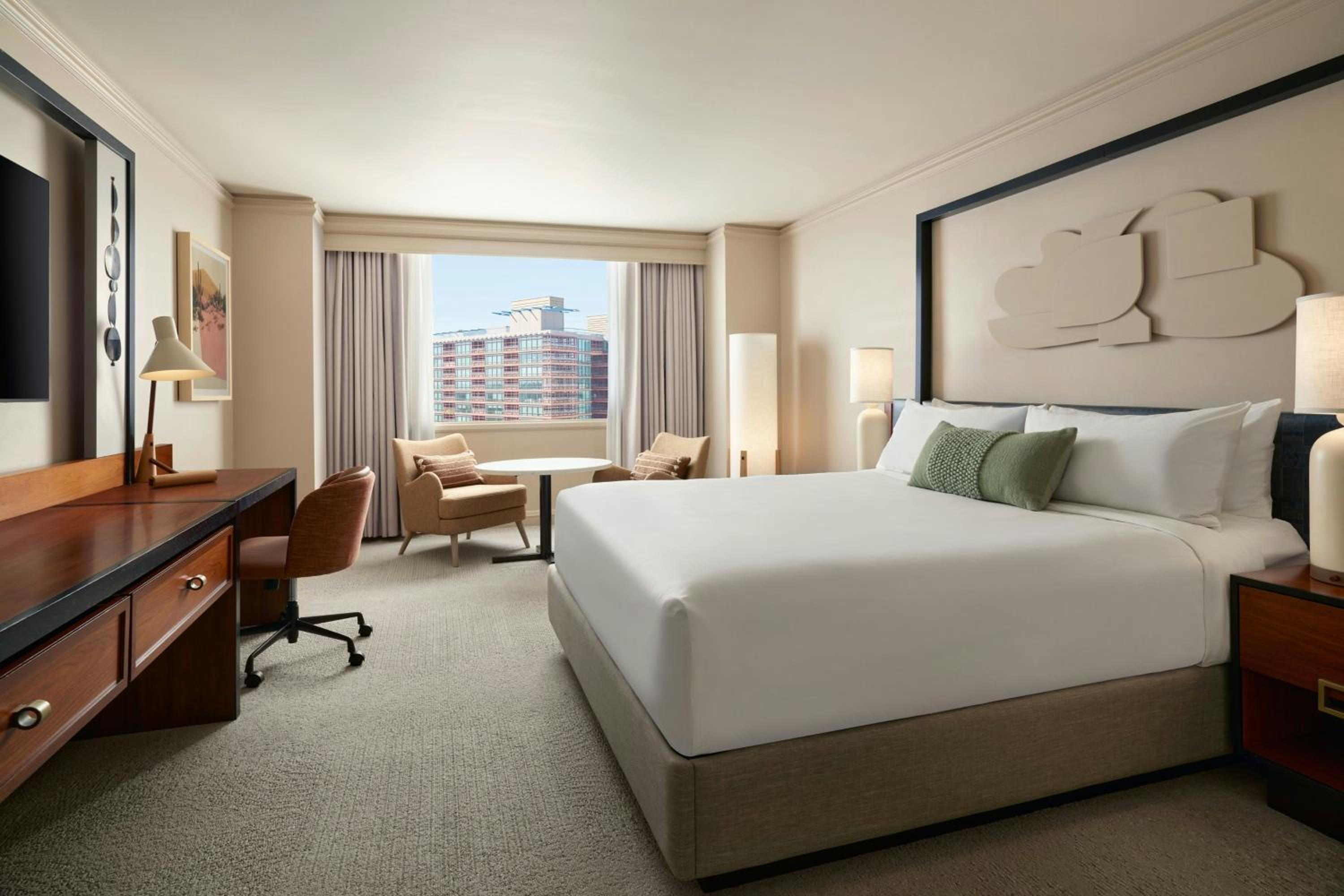 City Lights King Room with City View - High Floor/Hearing Accessible - Photo 1
