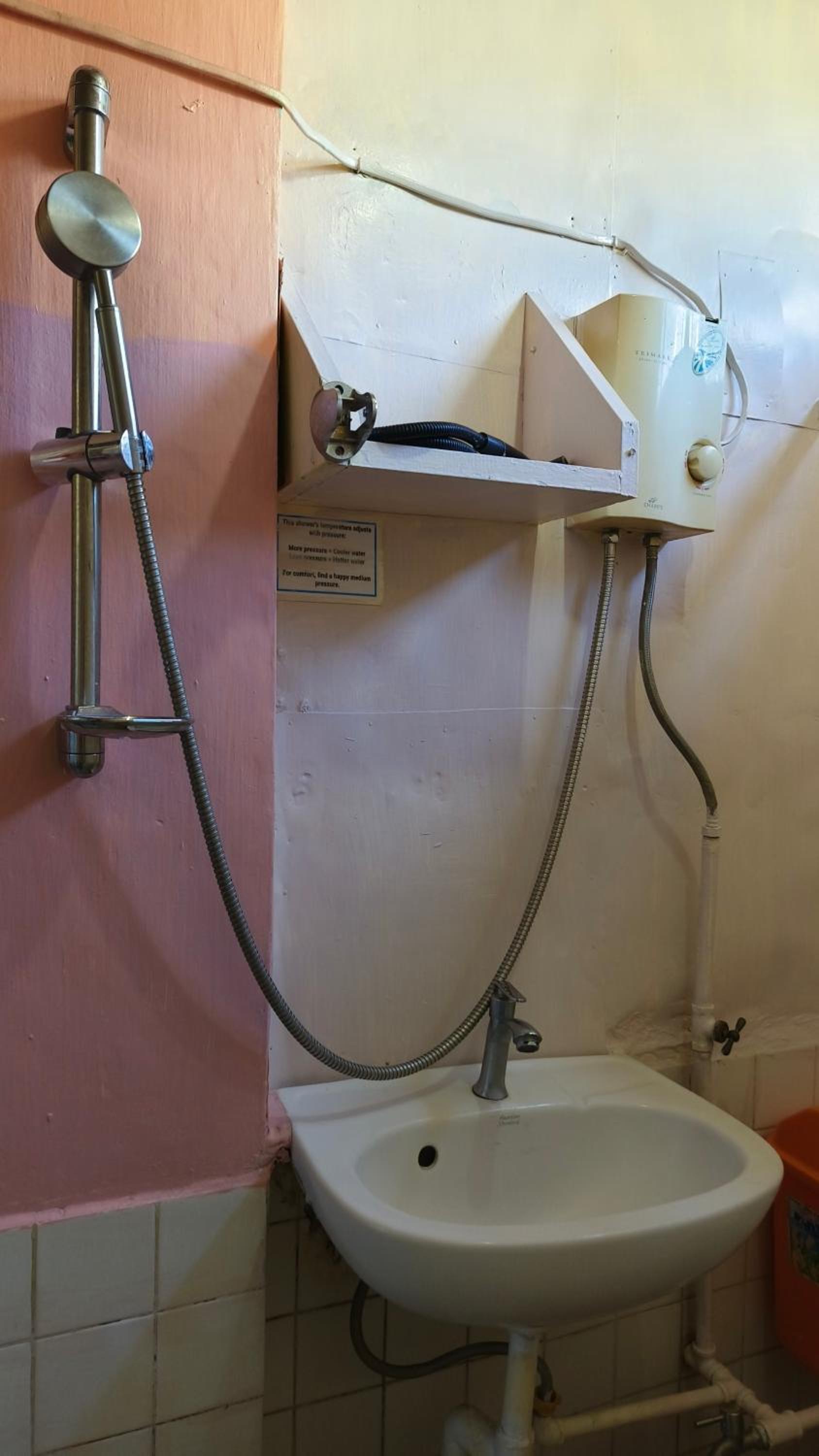 Triple Room with Private Bathroom photo 3