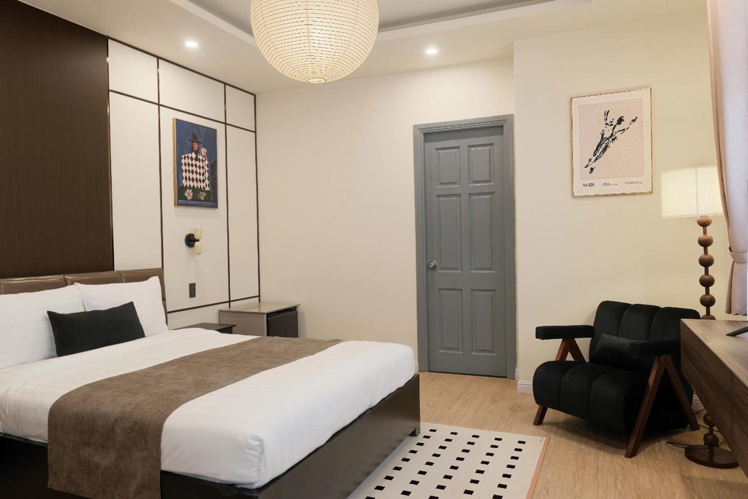Superior King Room photo 2