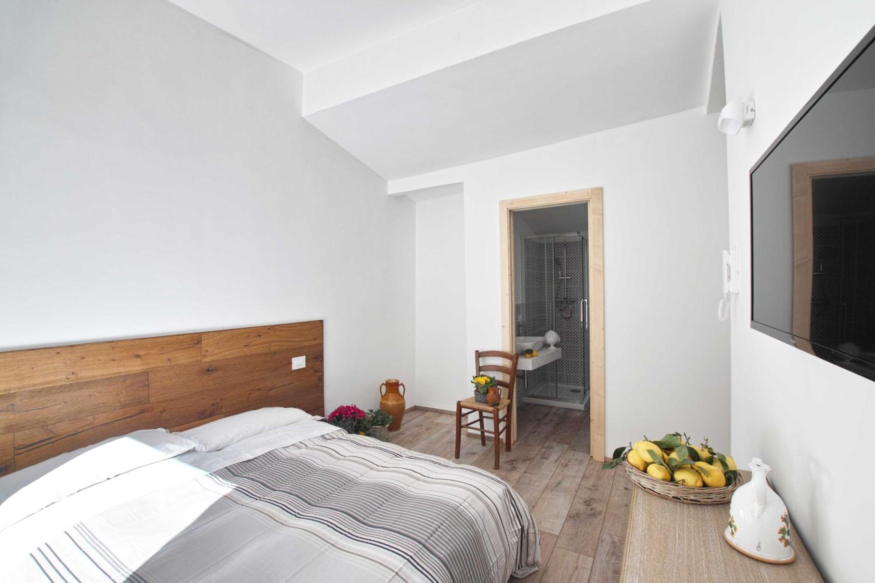 Double Room with Balcony photo 3
