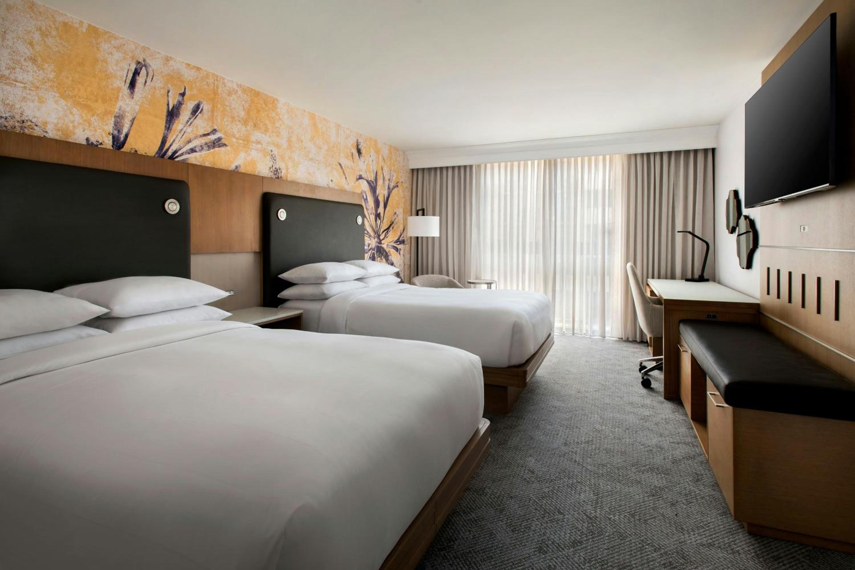 Double Room with Two Double Beds - Hearing Accessible  - Photo 1