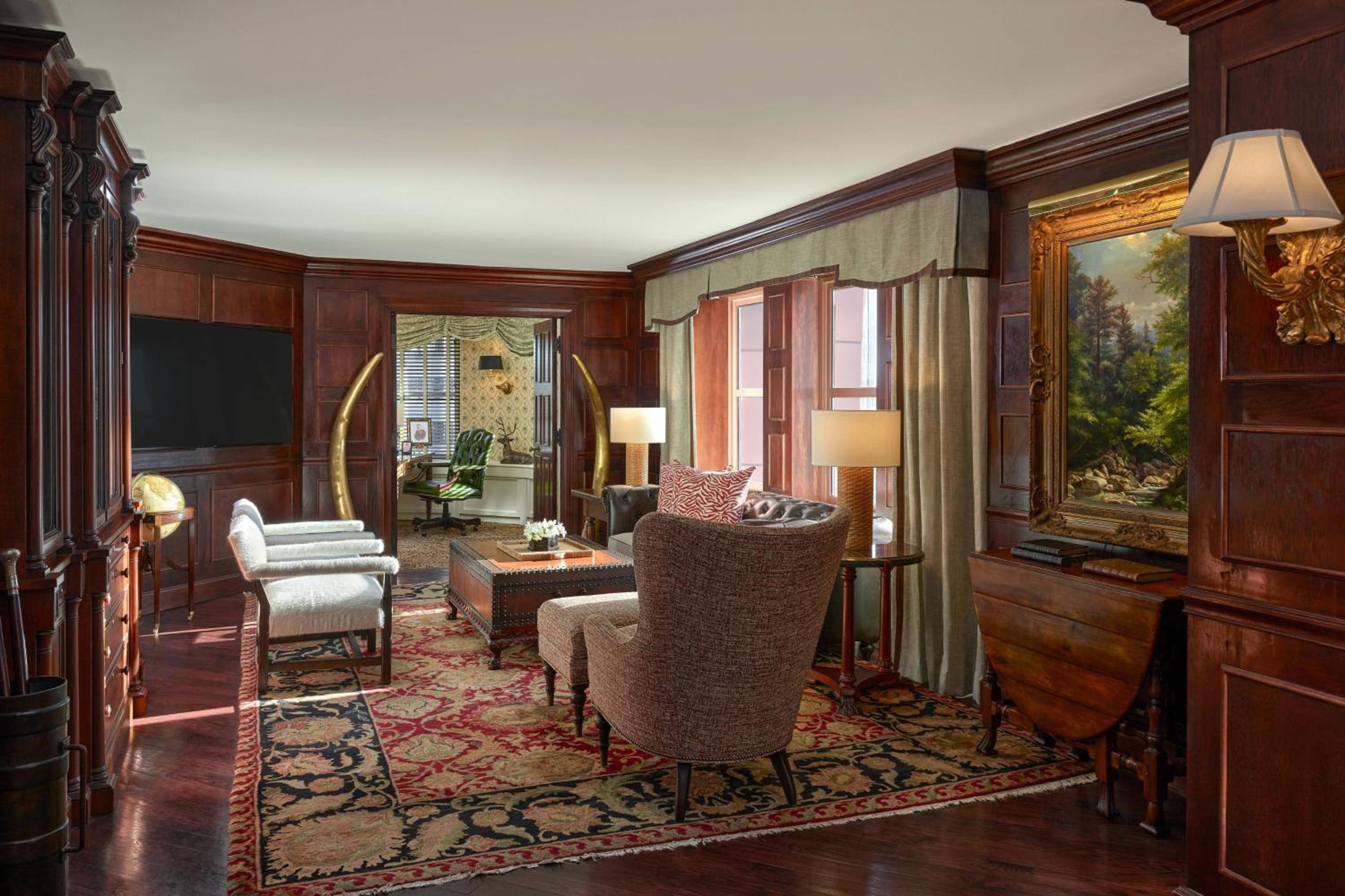 One-Bedroom Presidential King Suite with City View