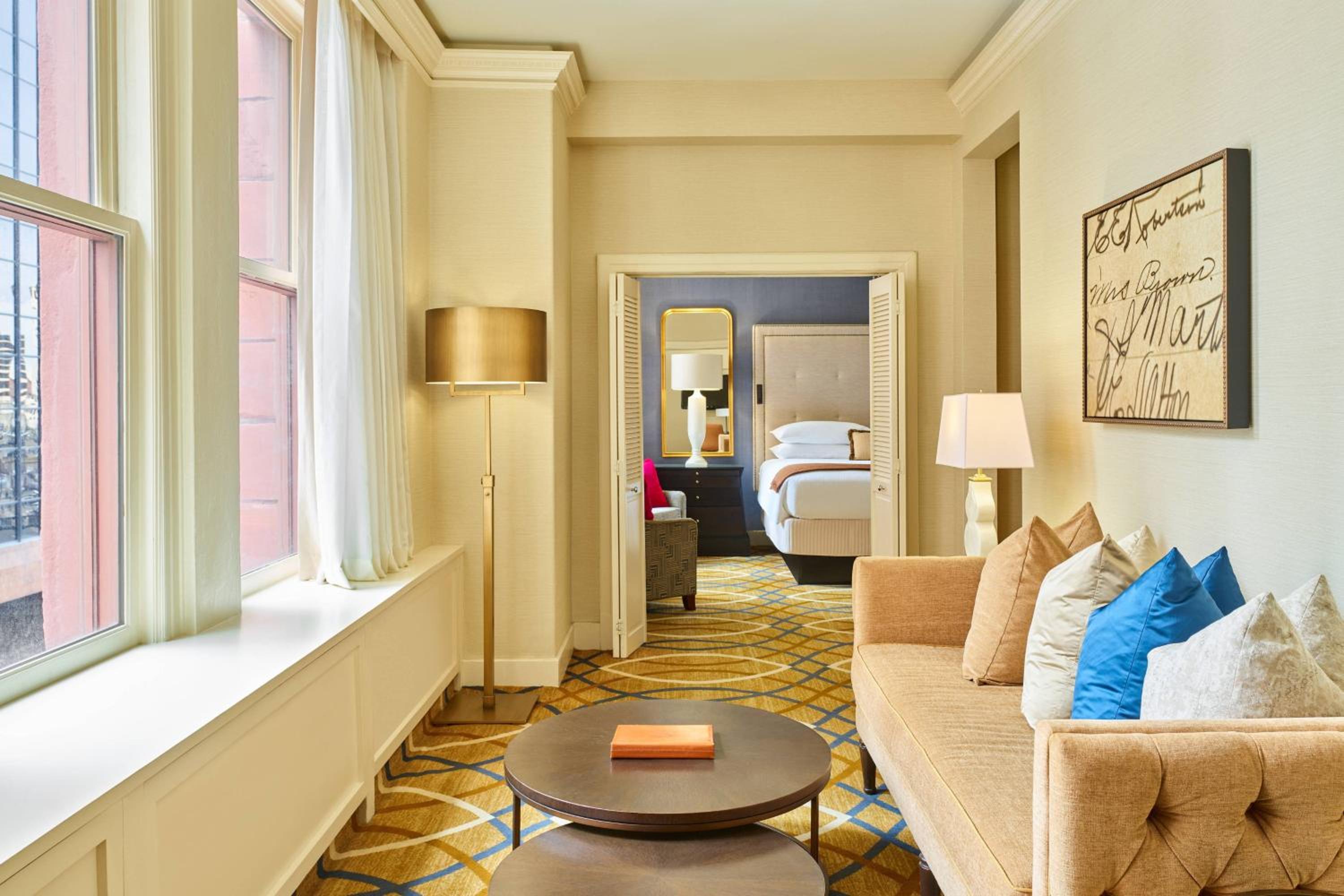 One-Bedroom Palace Suite with City View