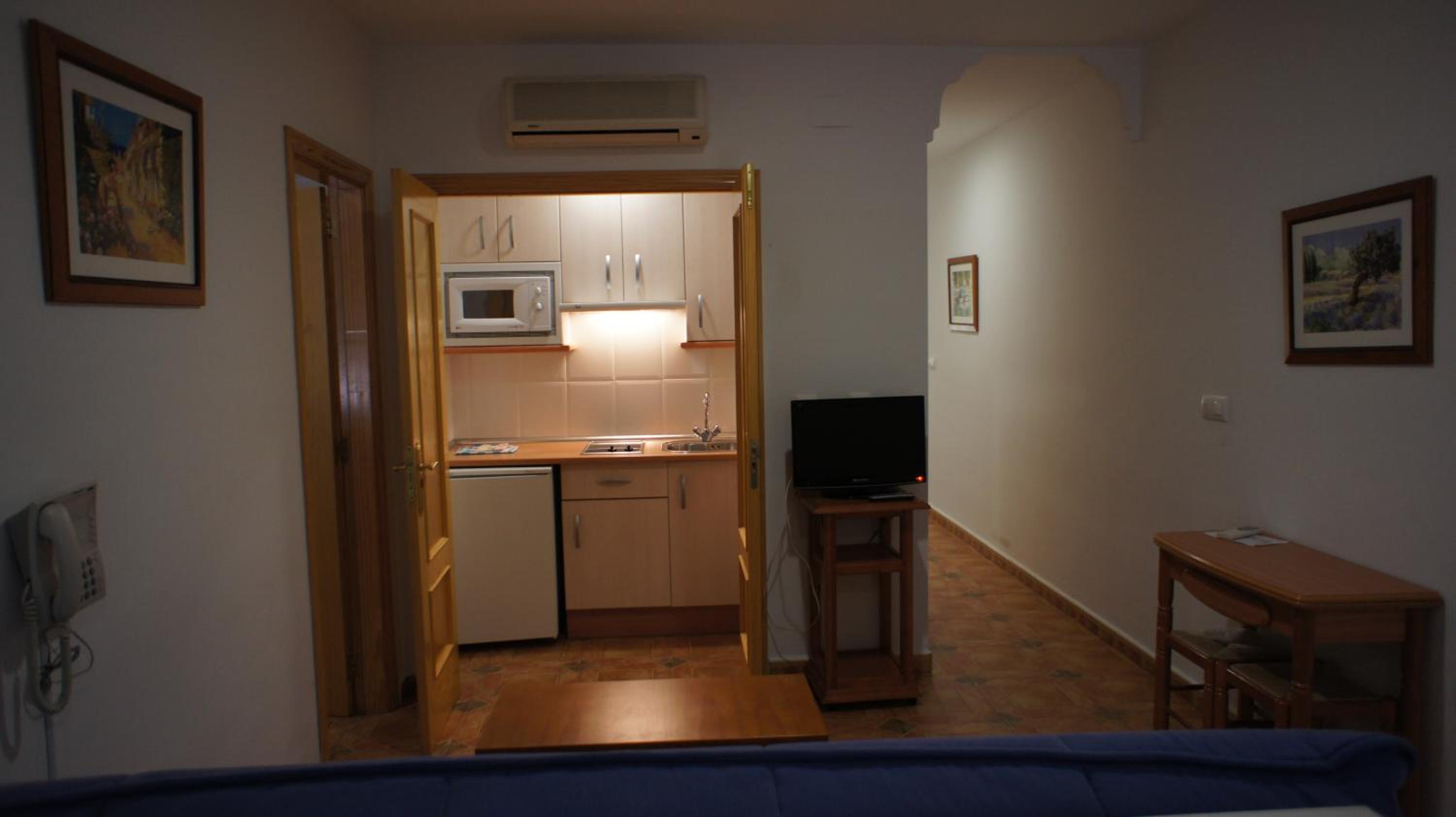 Double or Twin Room photo 2