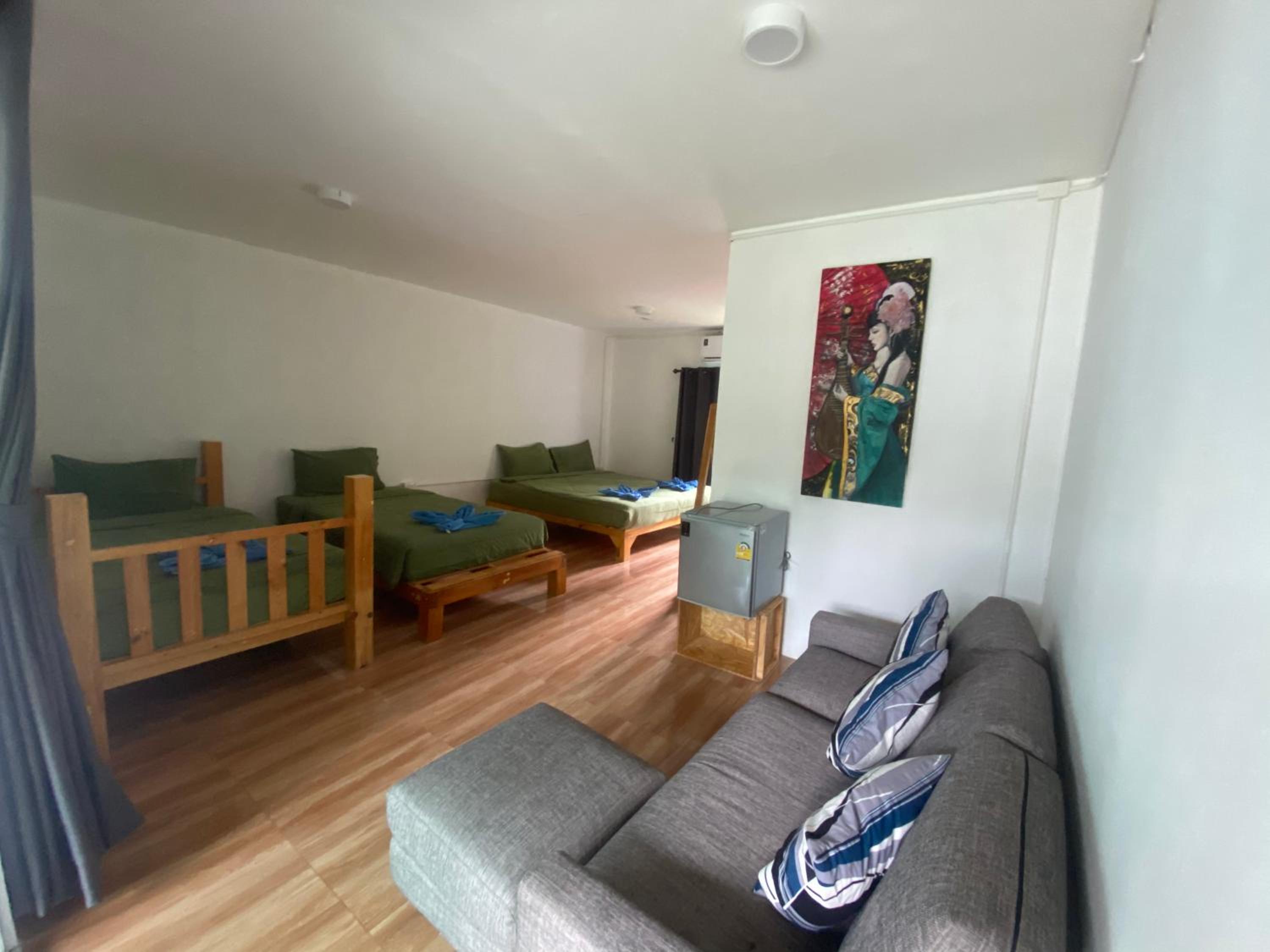 Triple Room