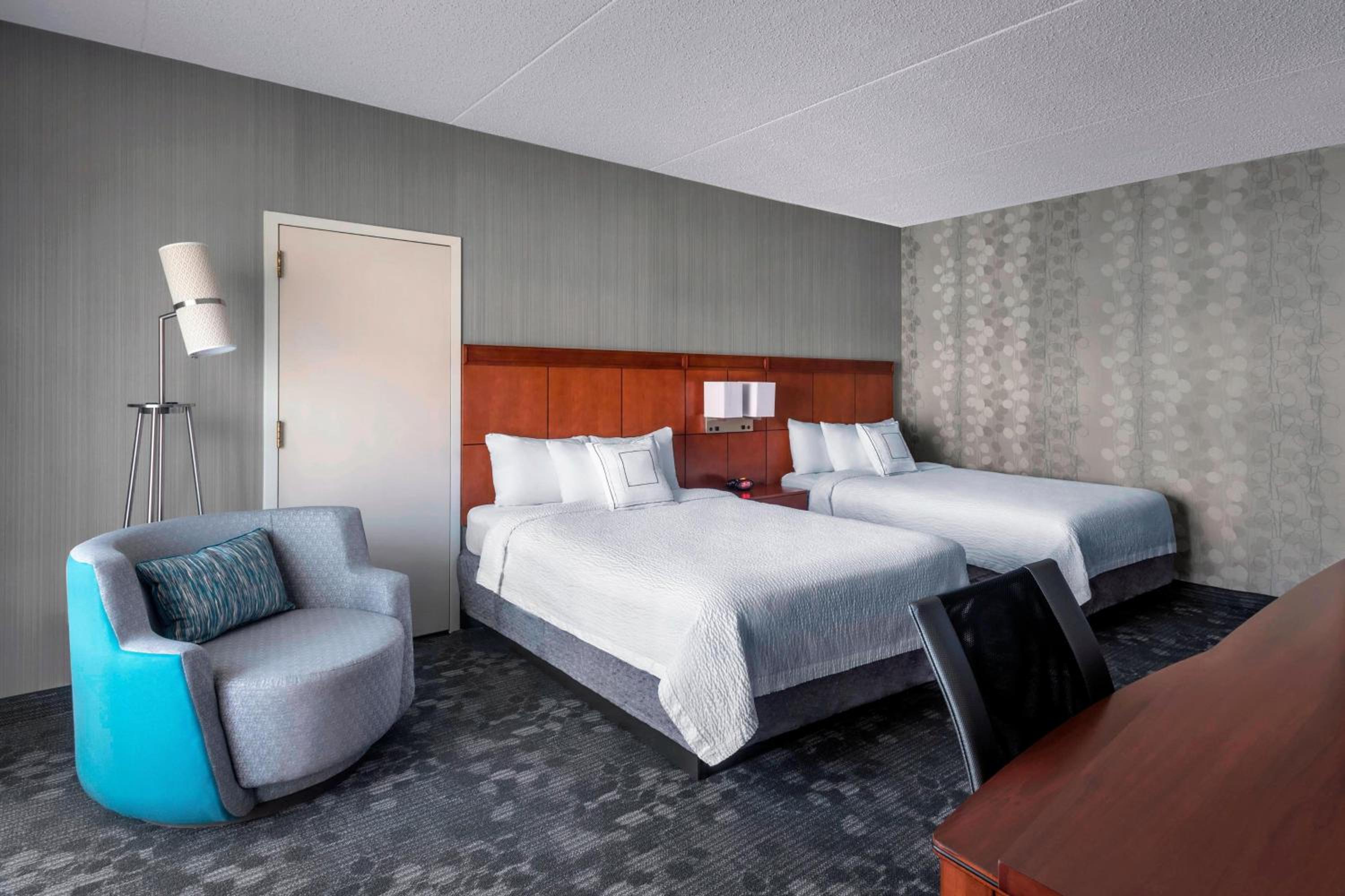 Double Room with Two Double Beds - Photo 1
