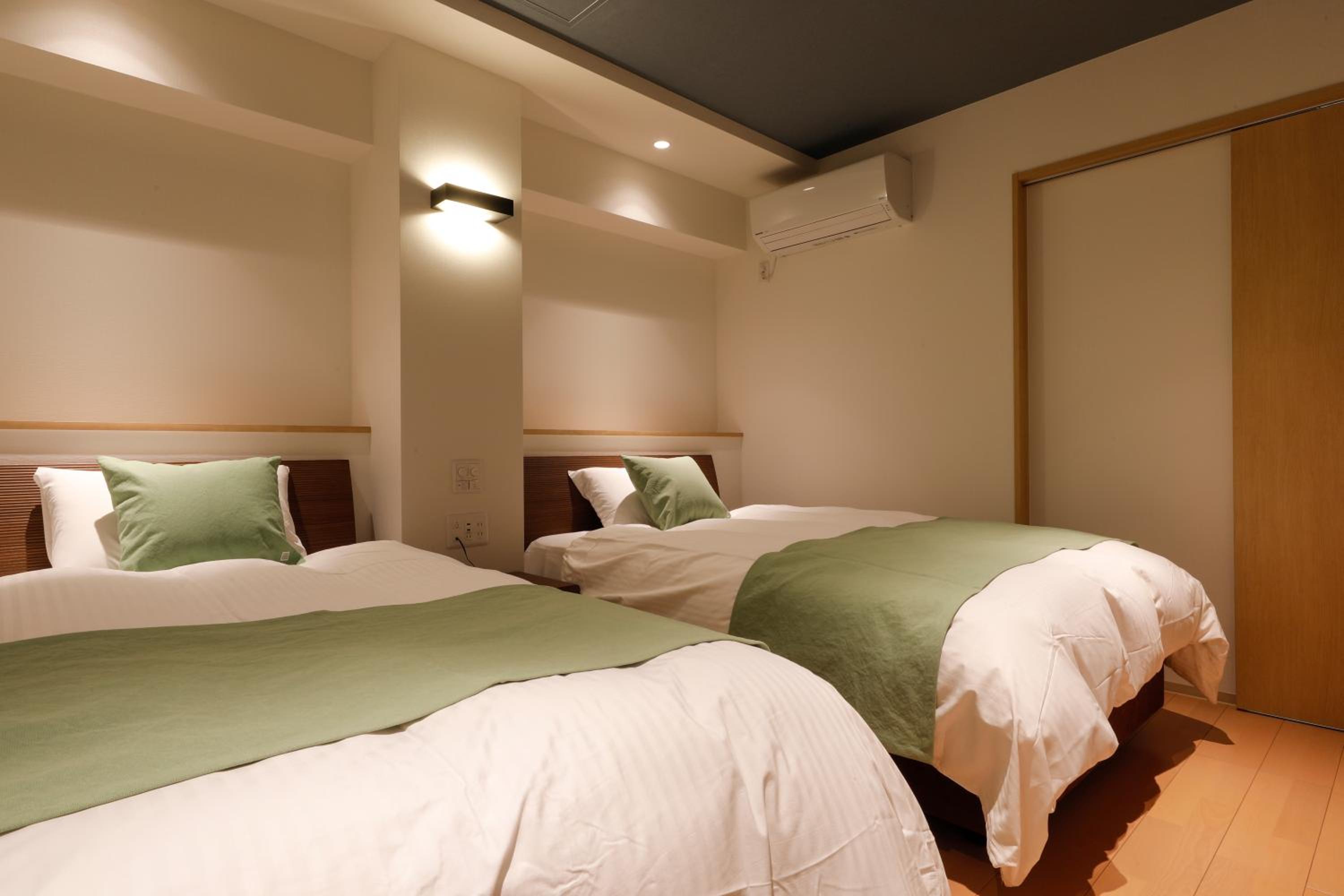 Deluxe Twin Room photo 3