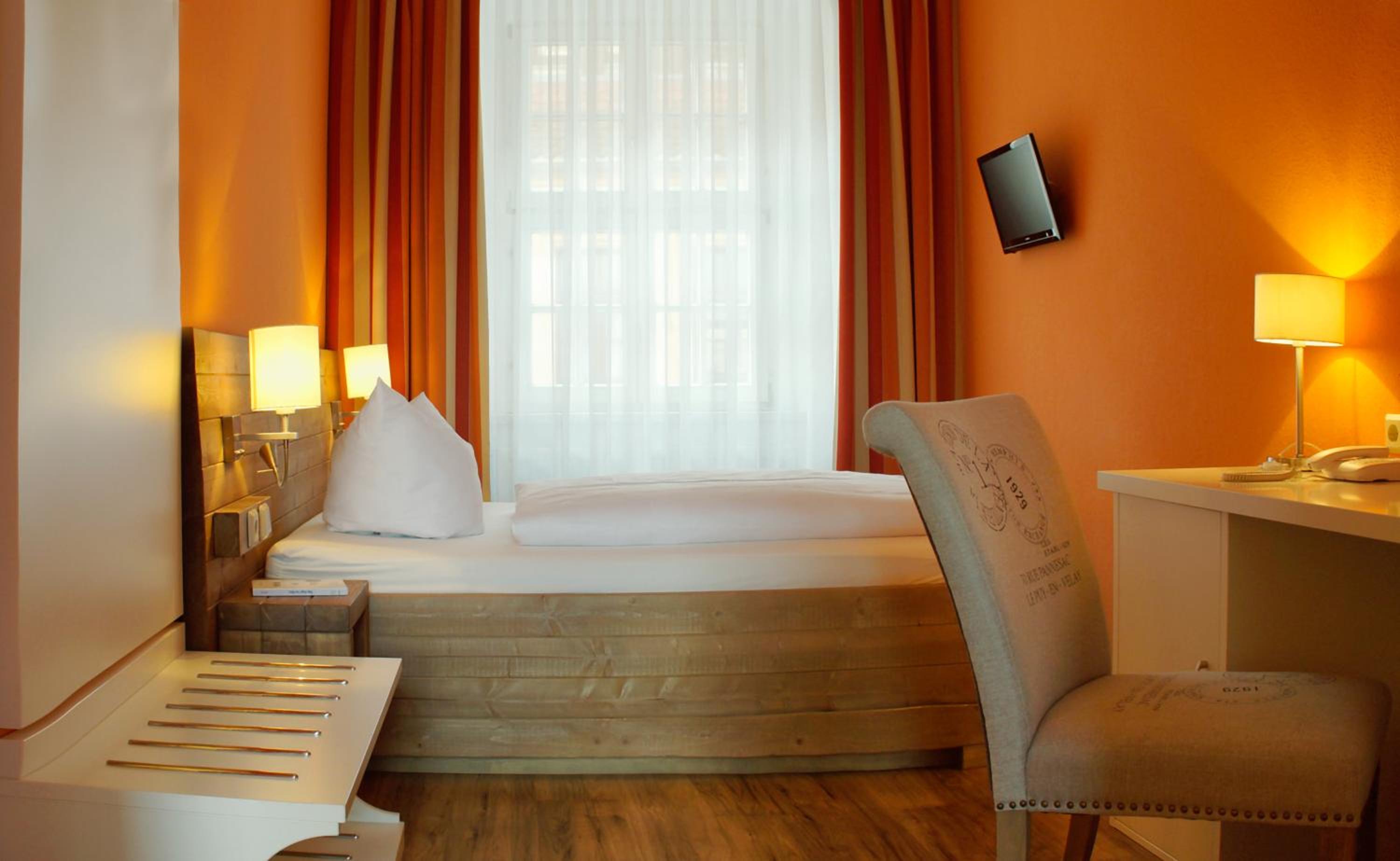 Single Room photo 3