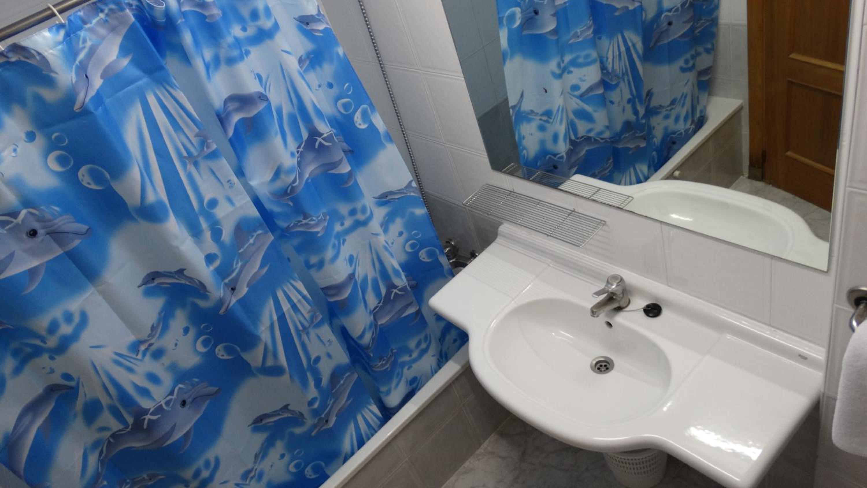 Two-Bedroom Apartment with Sea View (4-6 Adults) photo 3