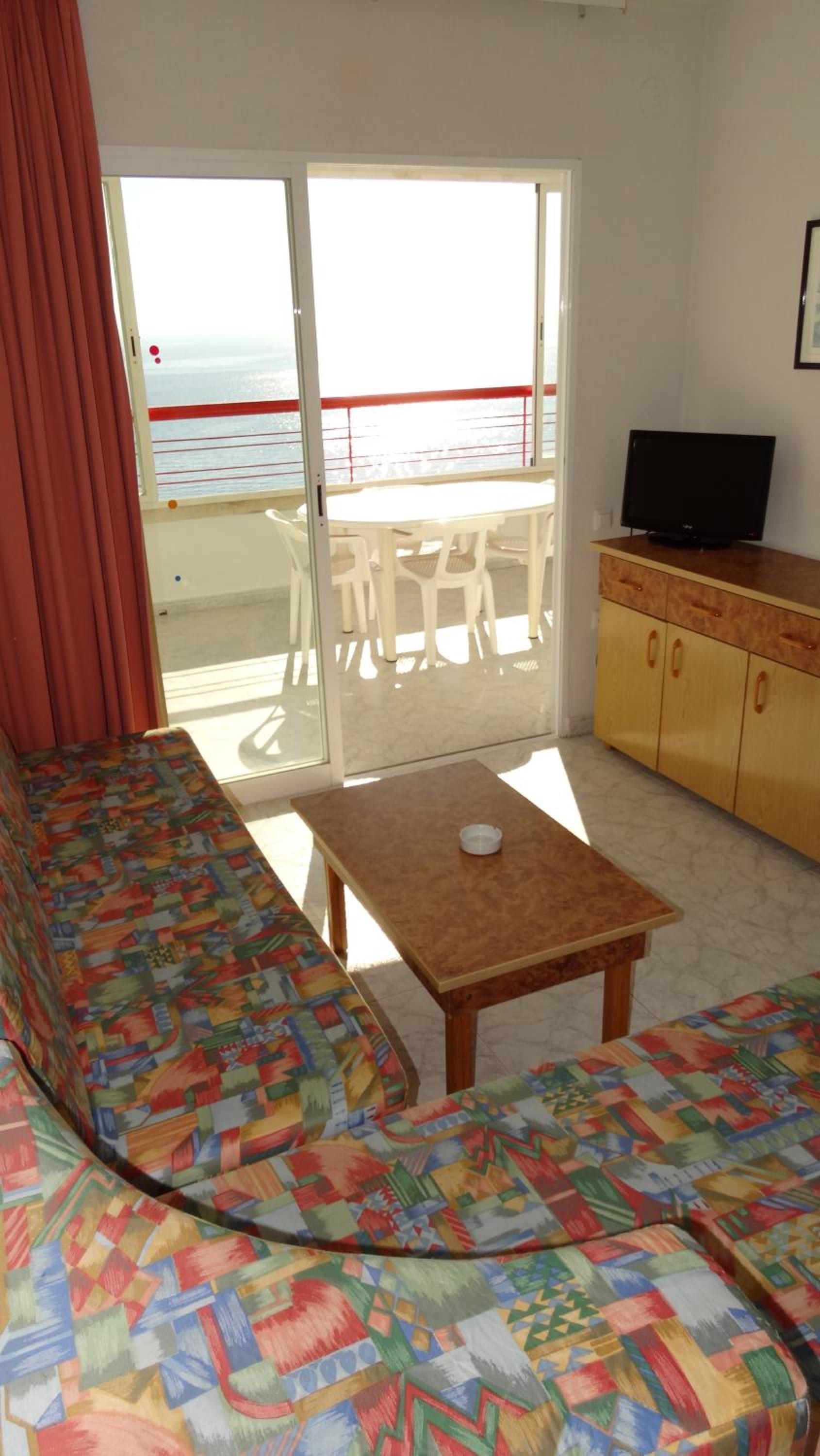 Apartamento de una habitación con vista al mar (2 - 4 adultos)