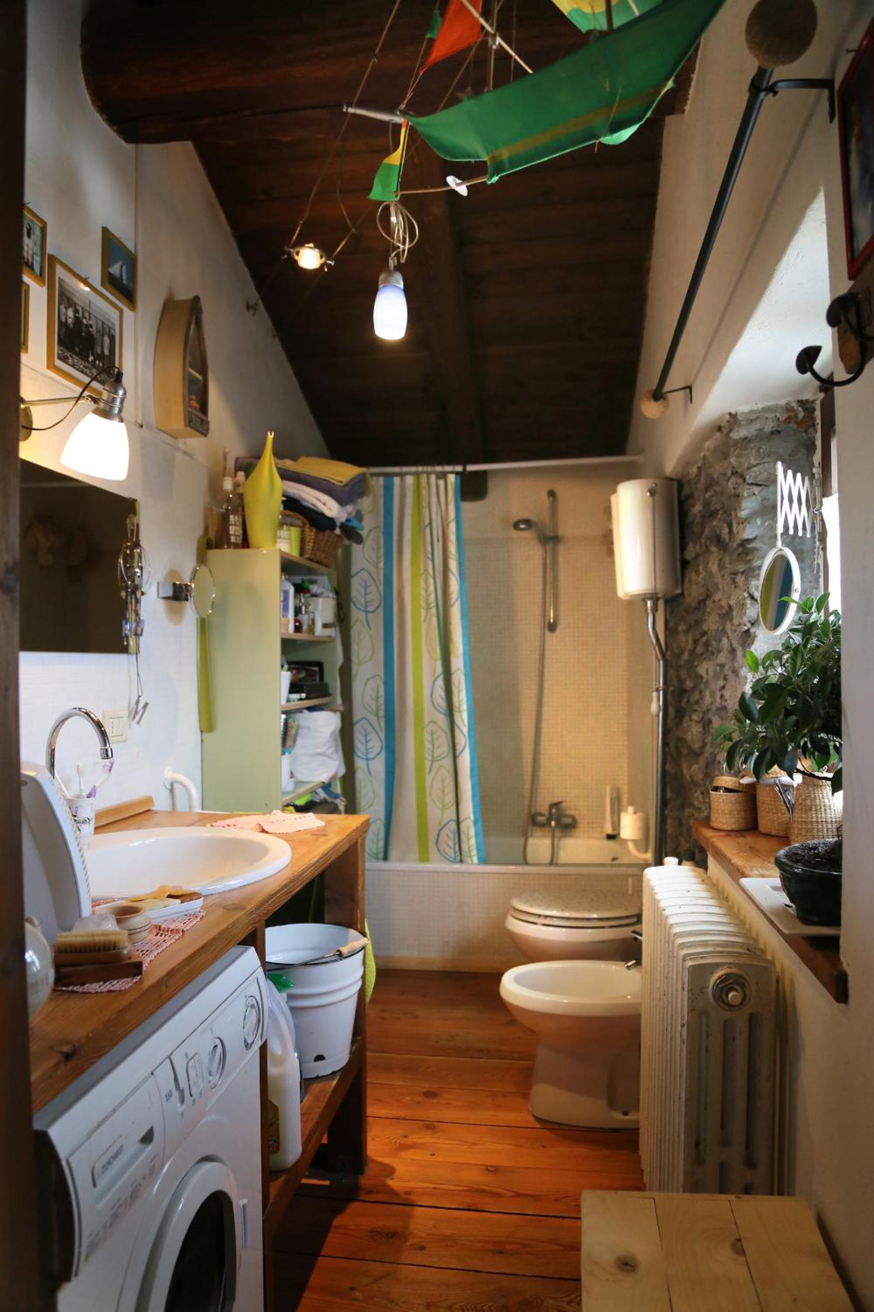 Double Room with Shared Bathroom photo 3