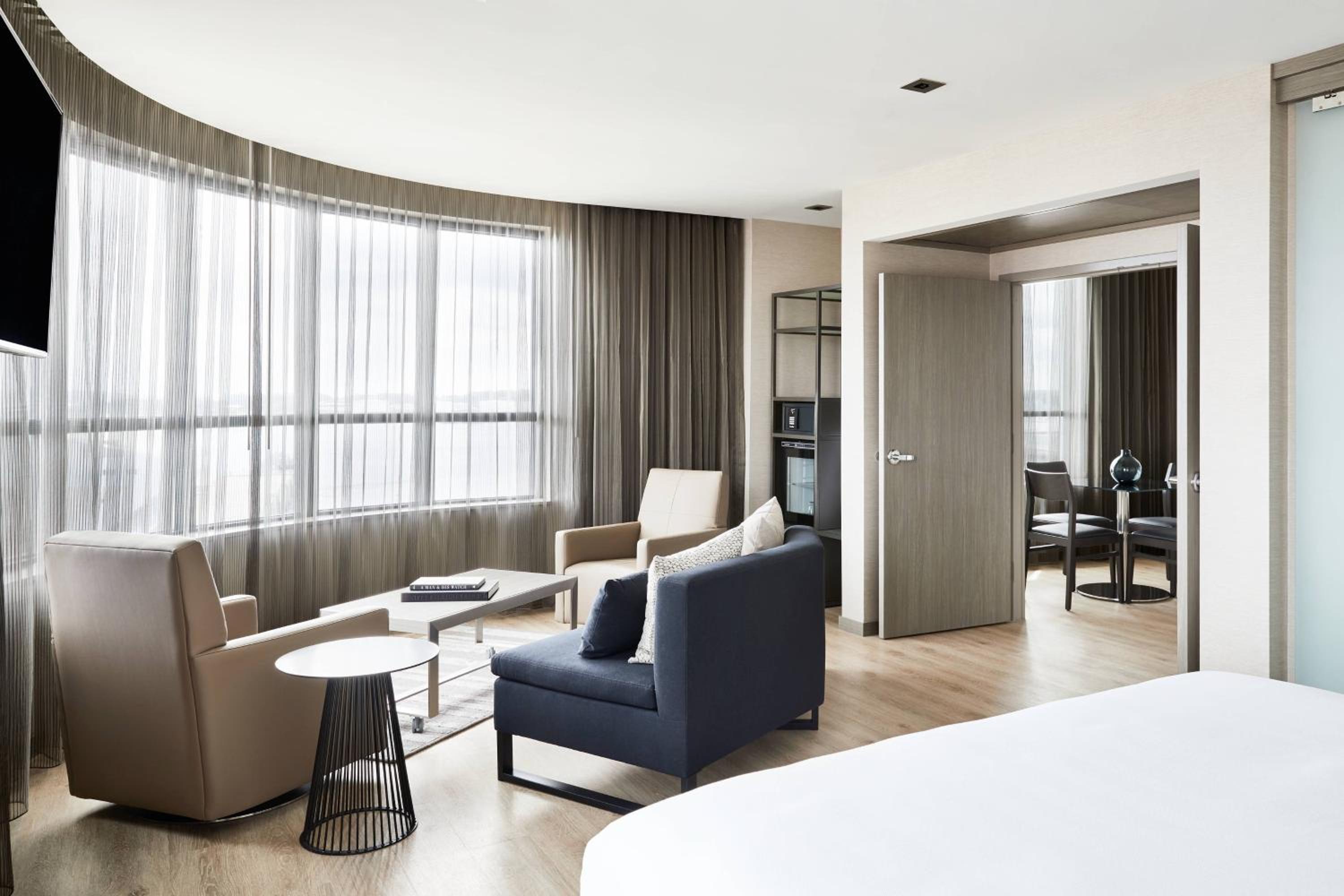 One-Bedroom King Suite with Sofa Bed and Water View - Mobility Accessible with Roll-In Shower photo 2