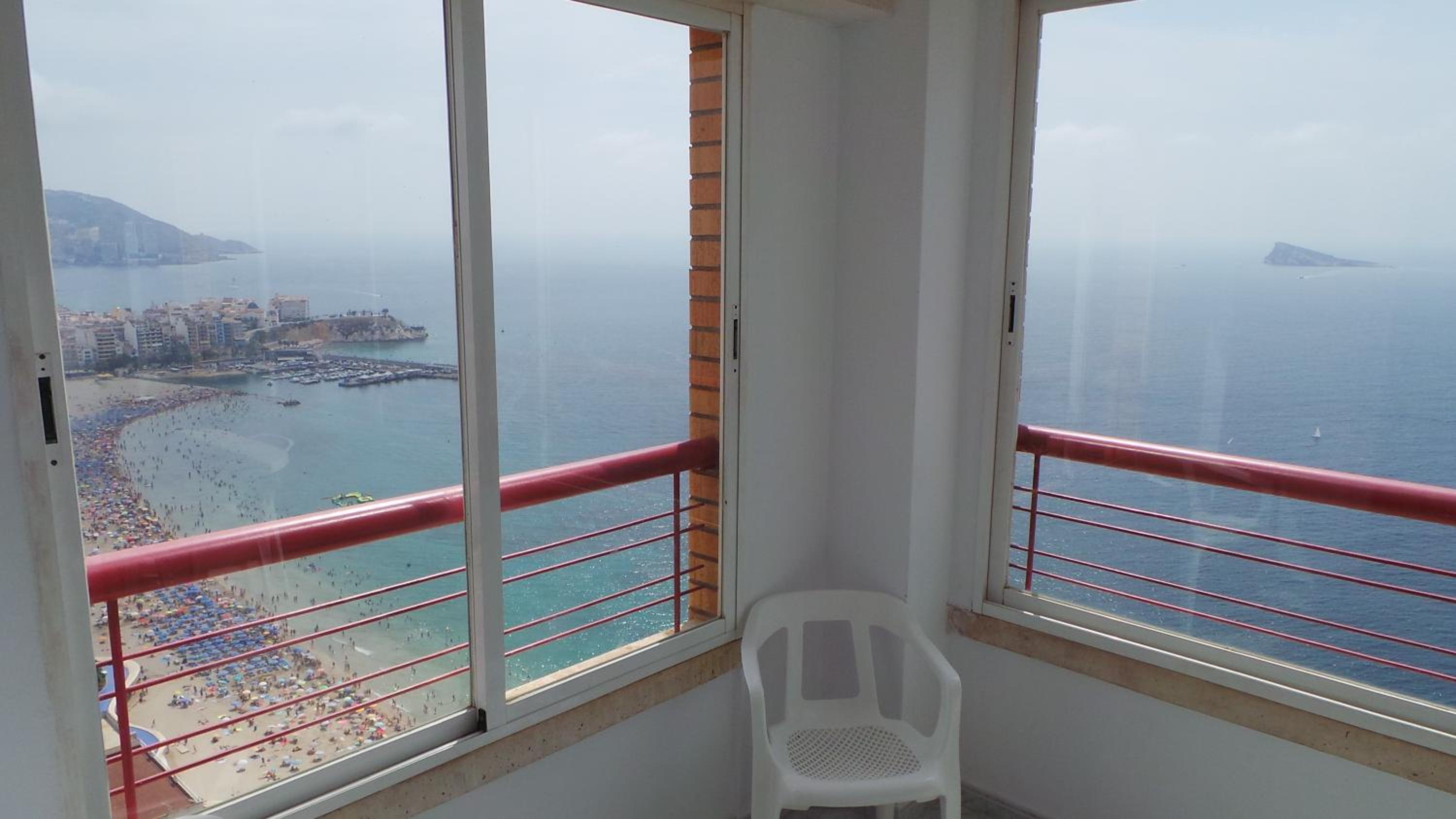 Three-Bedroom Apartment with Sea View (4-6 Adults) photo 3