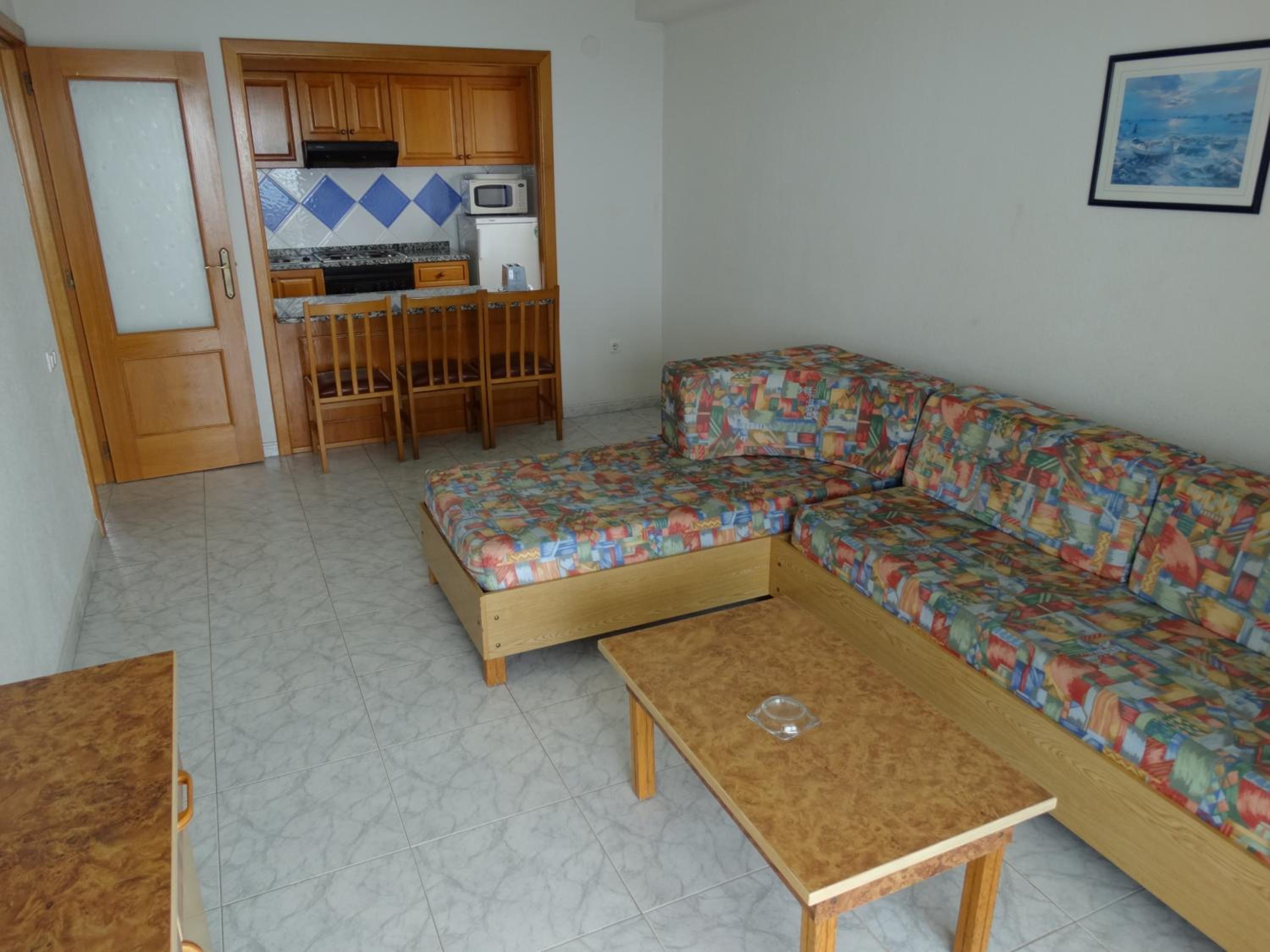 Two-Bedroom Apartment with Sea View (4-6 Adults) photo 2