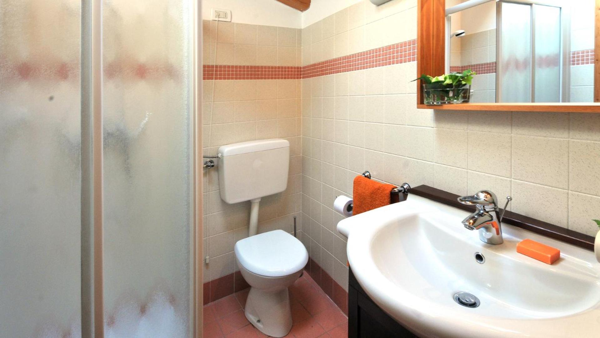 Apartment photo 2