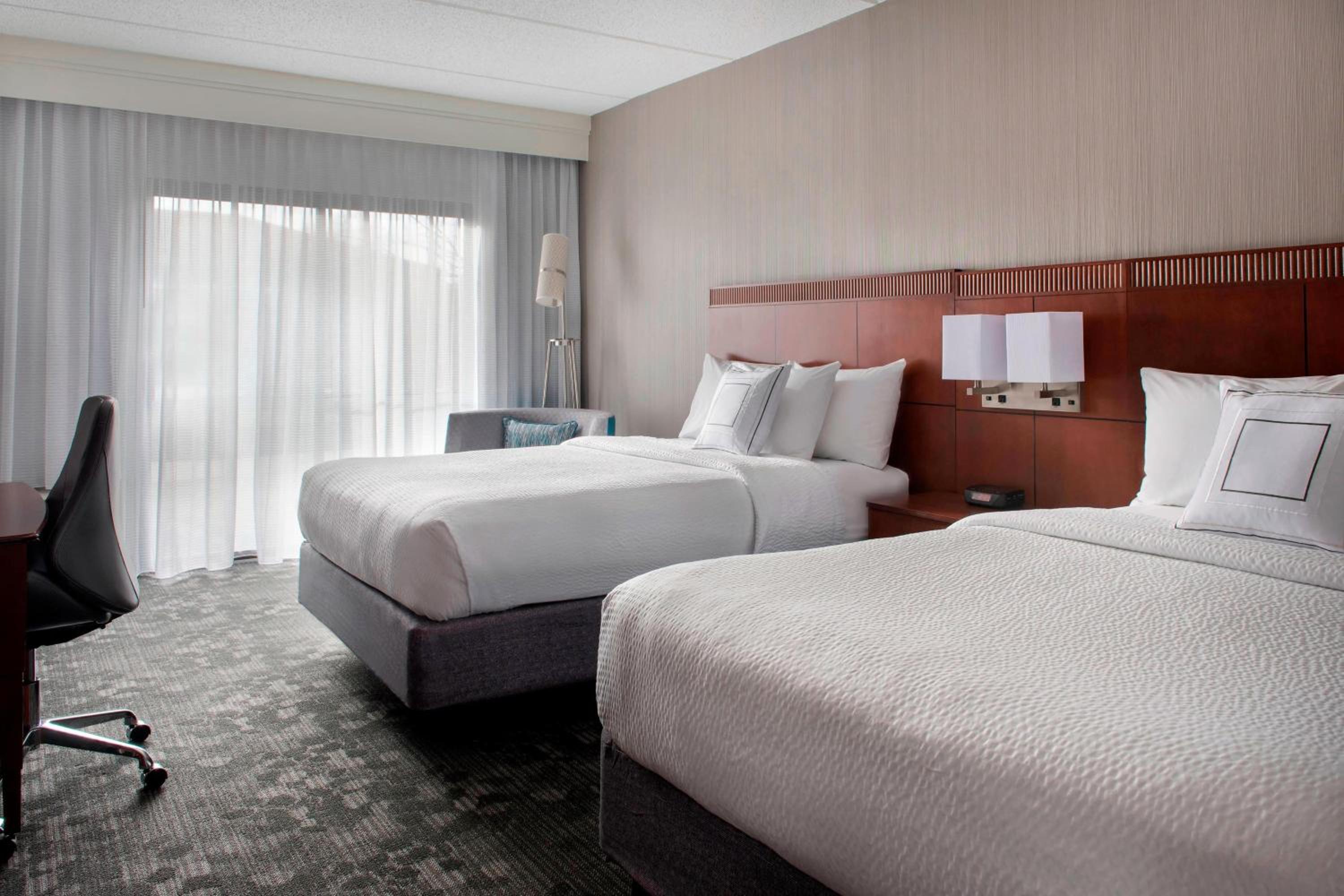 Queen Room with Two Queen Beds - Hearing Accessible - Photo 1