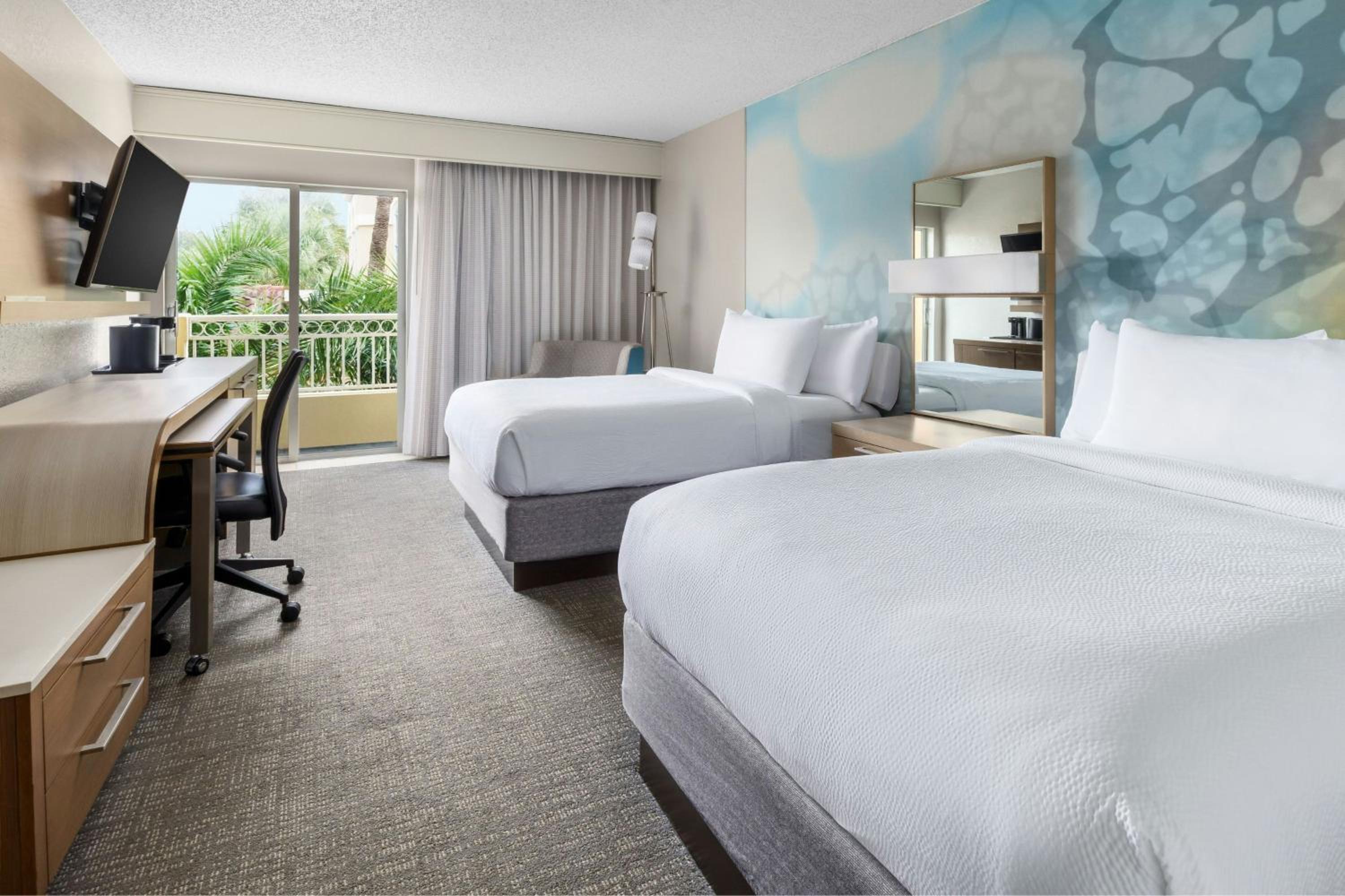 Double Room with Two Double Beds, Poolside Access and Shared Patio photo 2