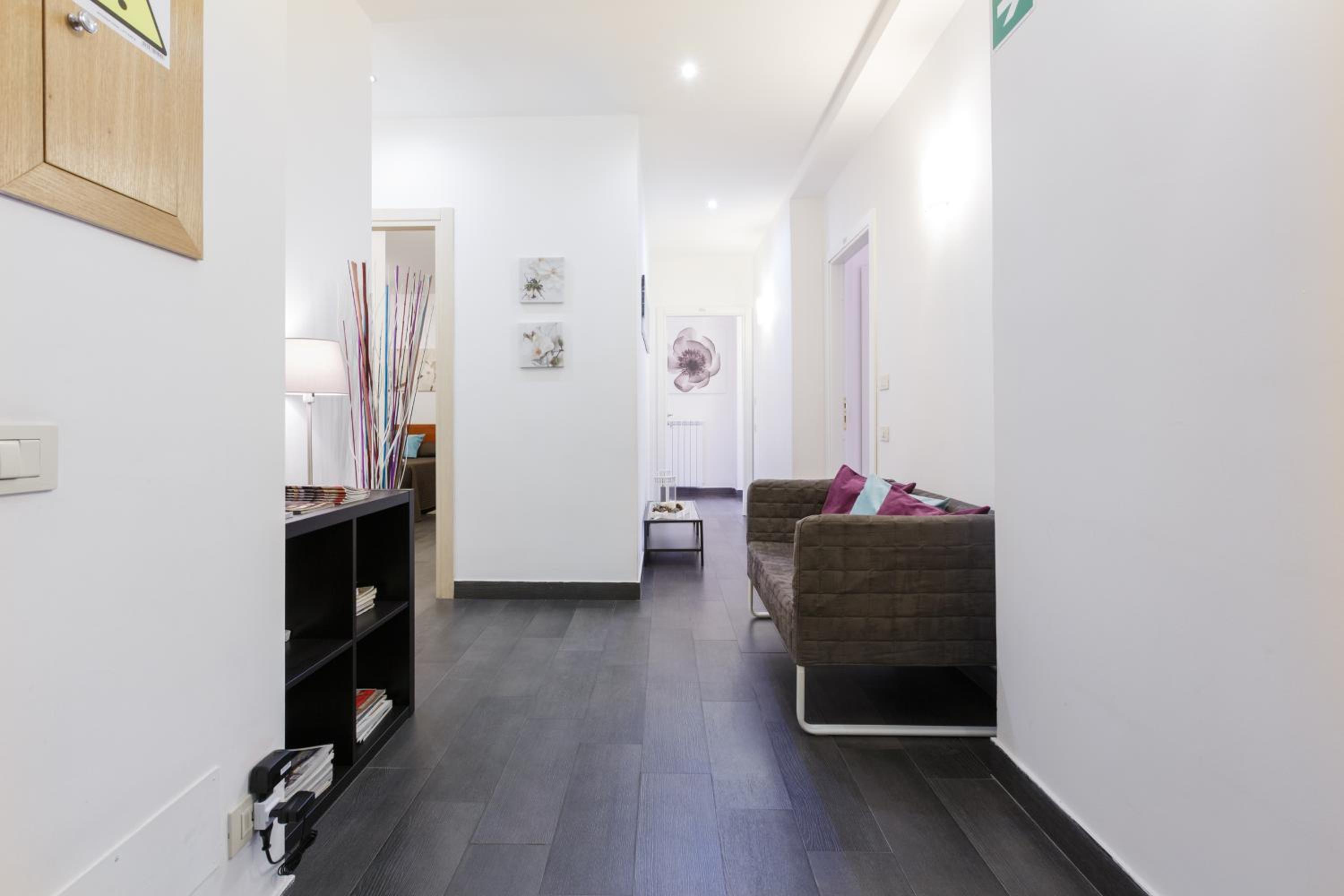 Basic Triple Room photo 3