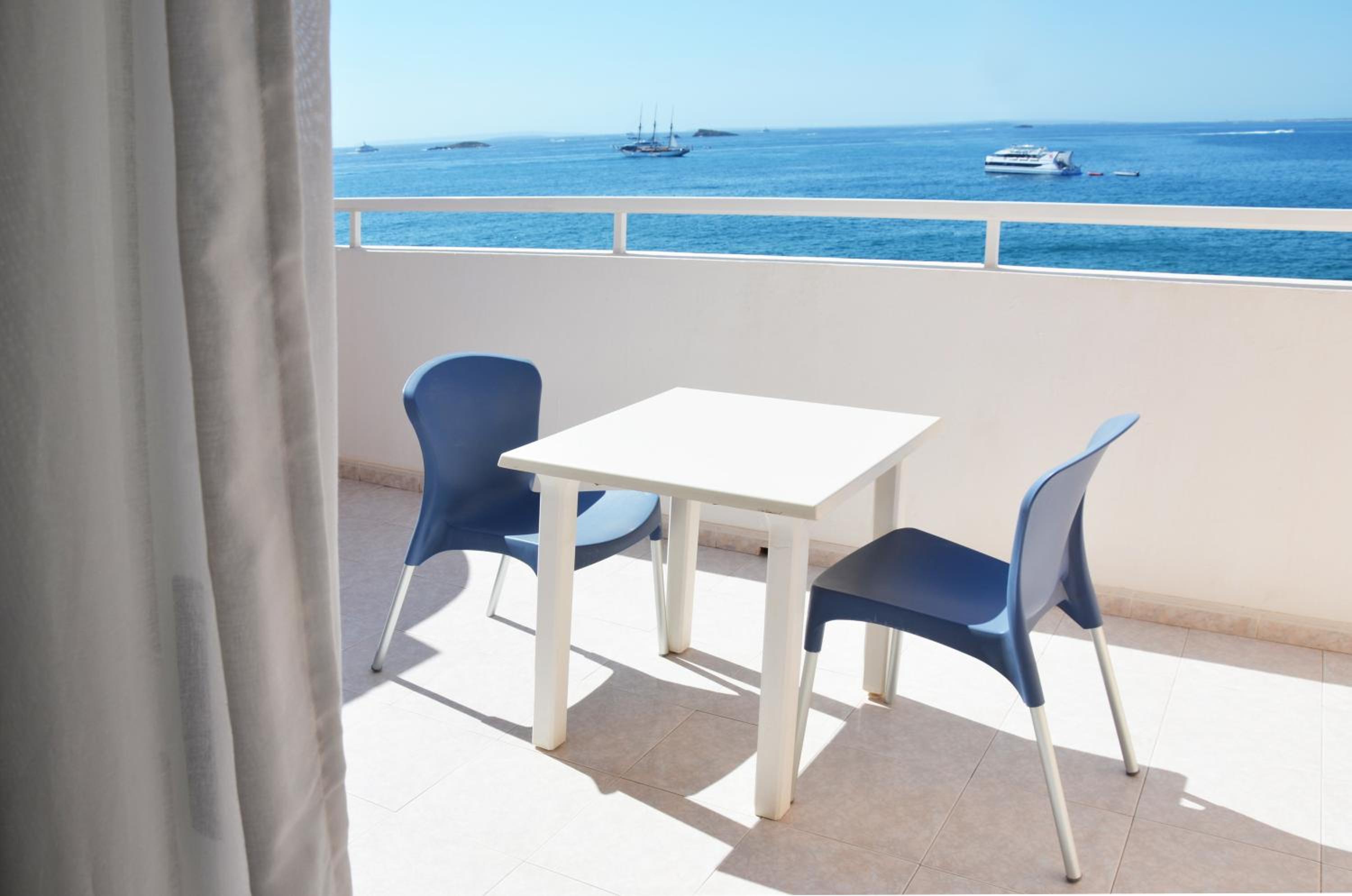 Studio with Sea View - Photo 2