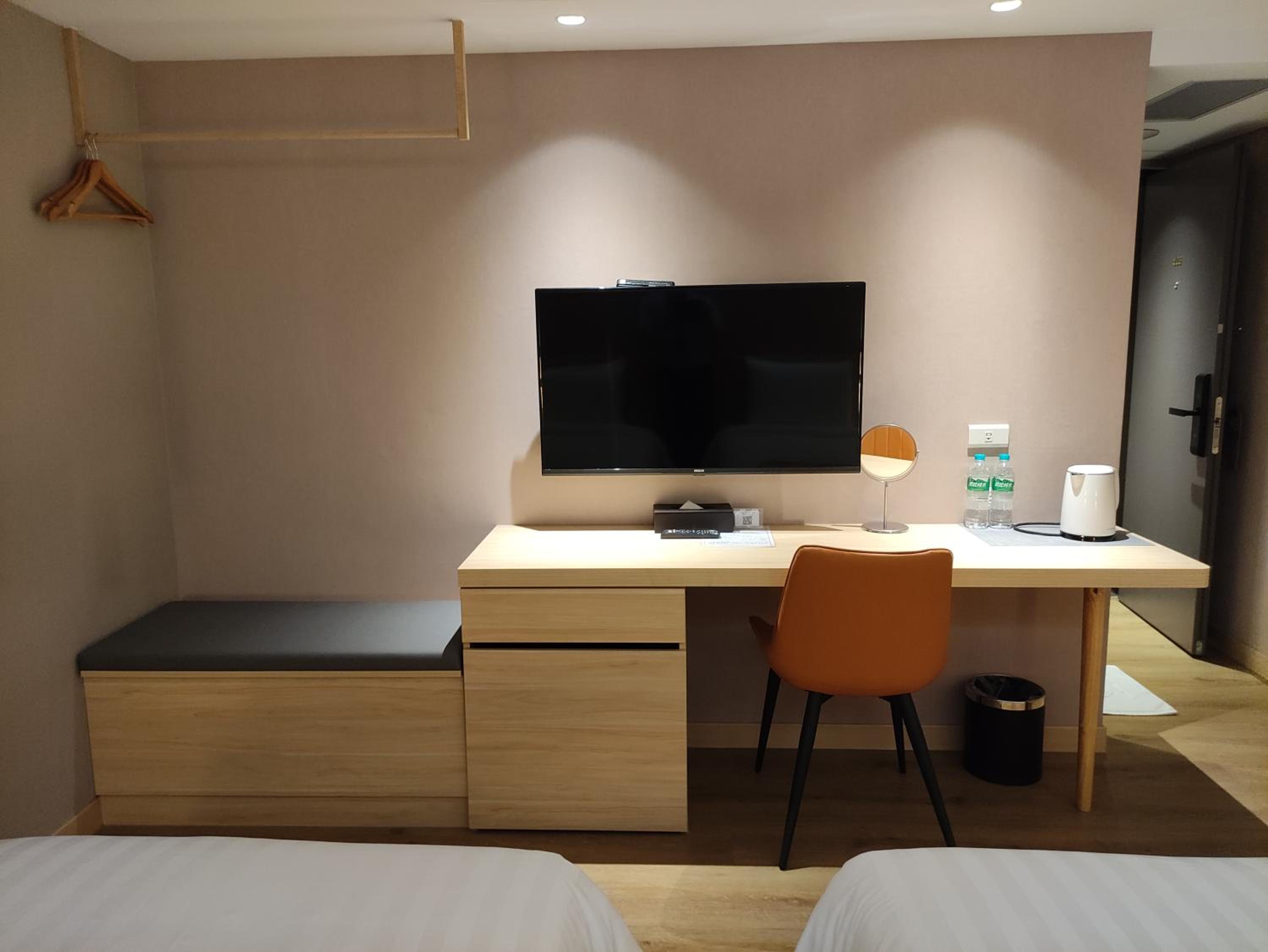 Standard Twin Room photo 2