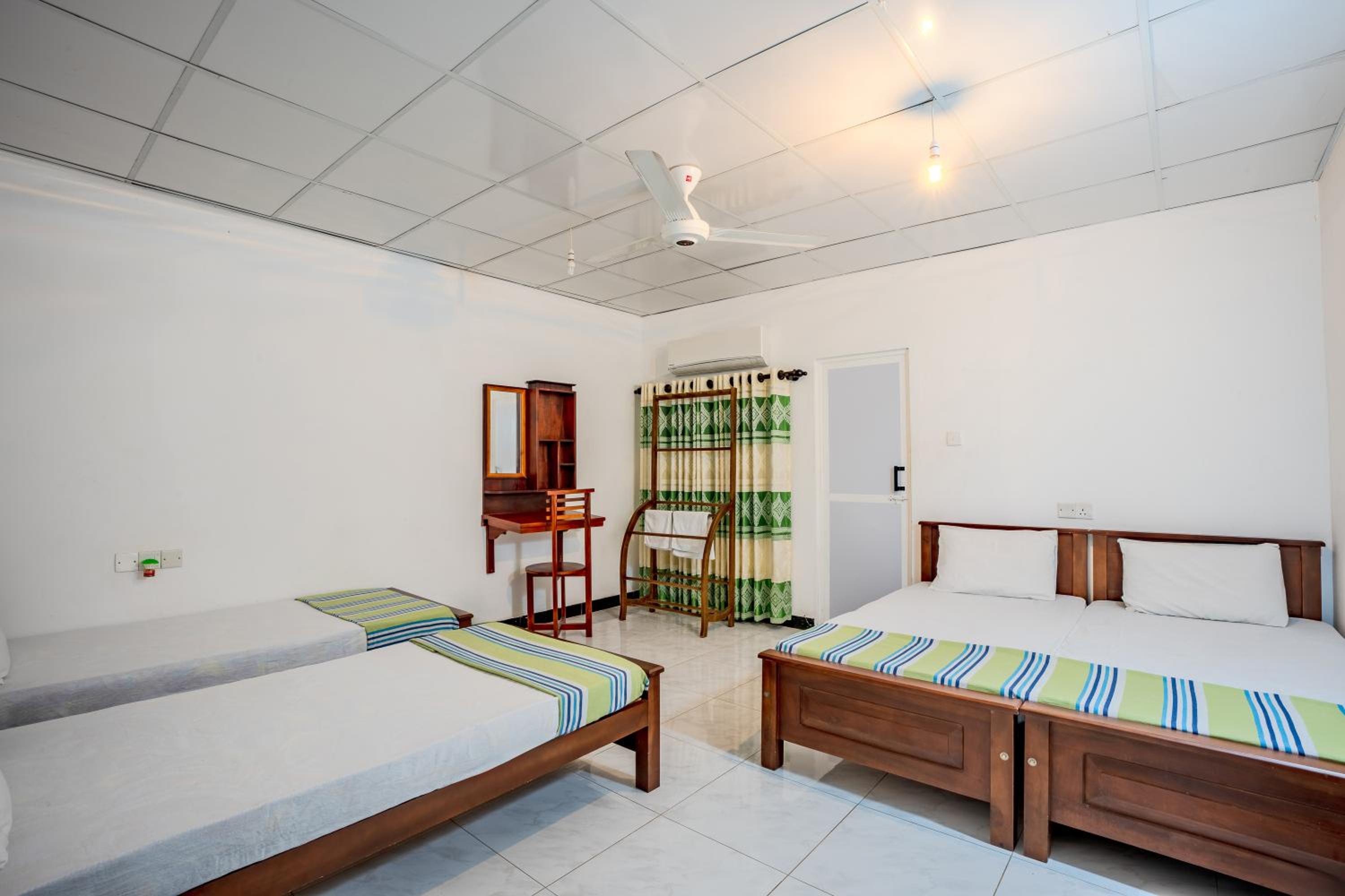 Deluxe Triple Room photo 3