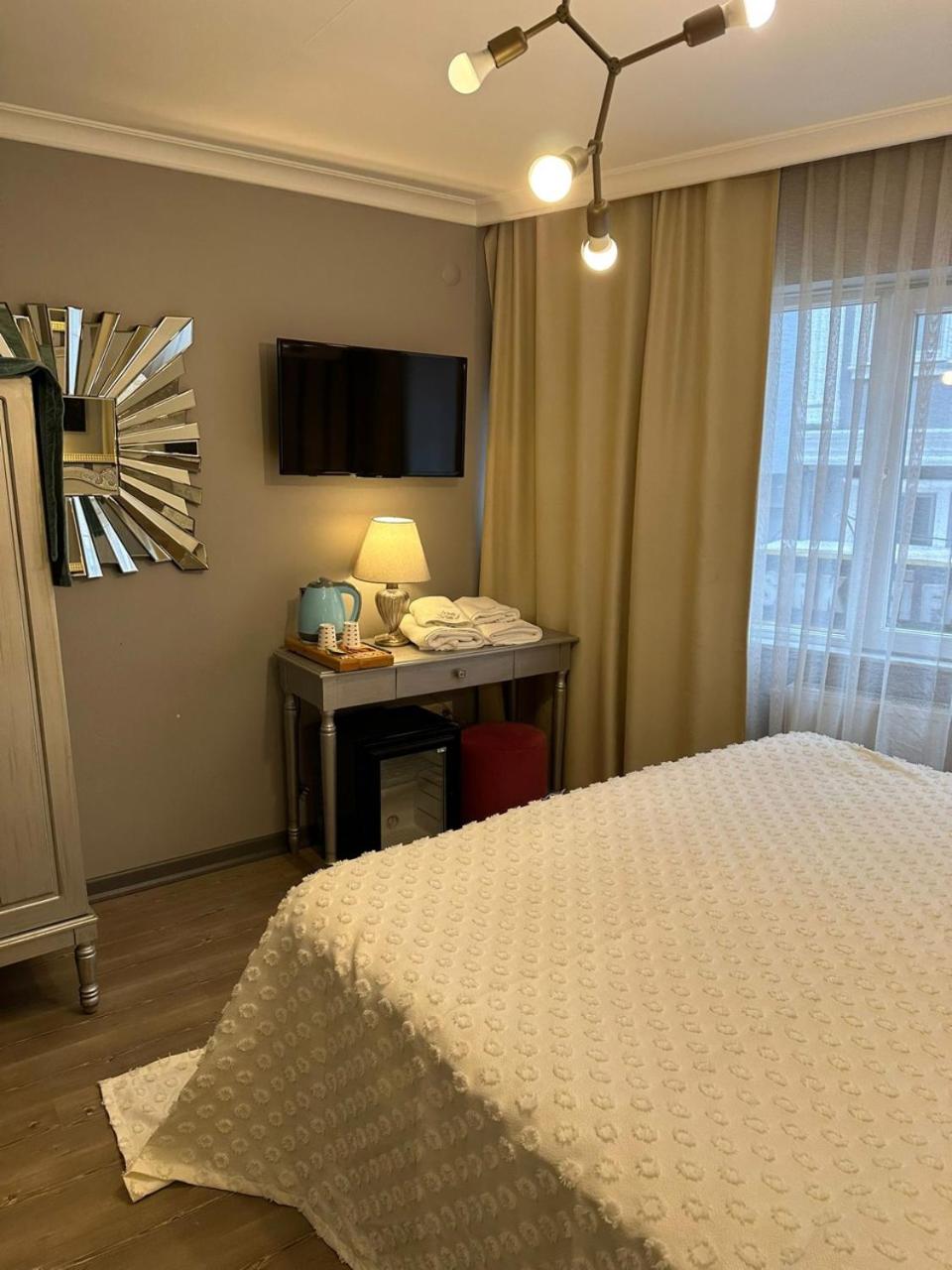Superior Triple Room photo 2