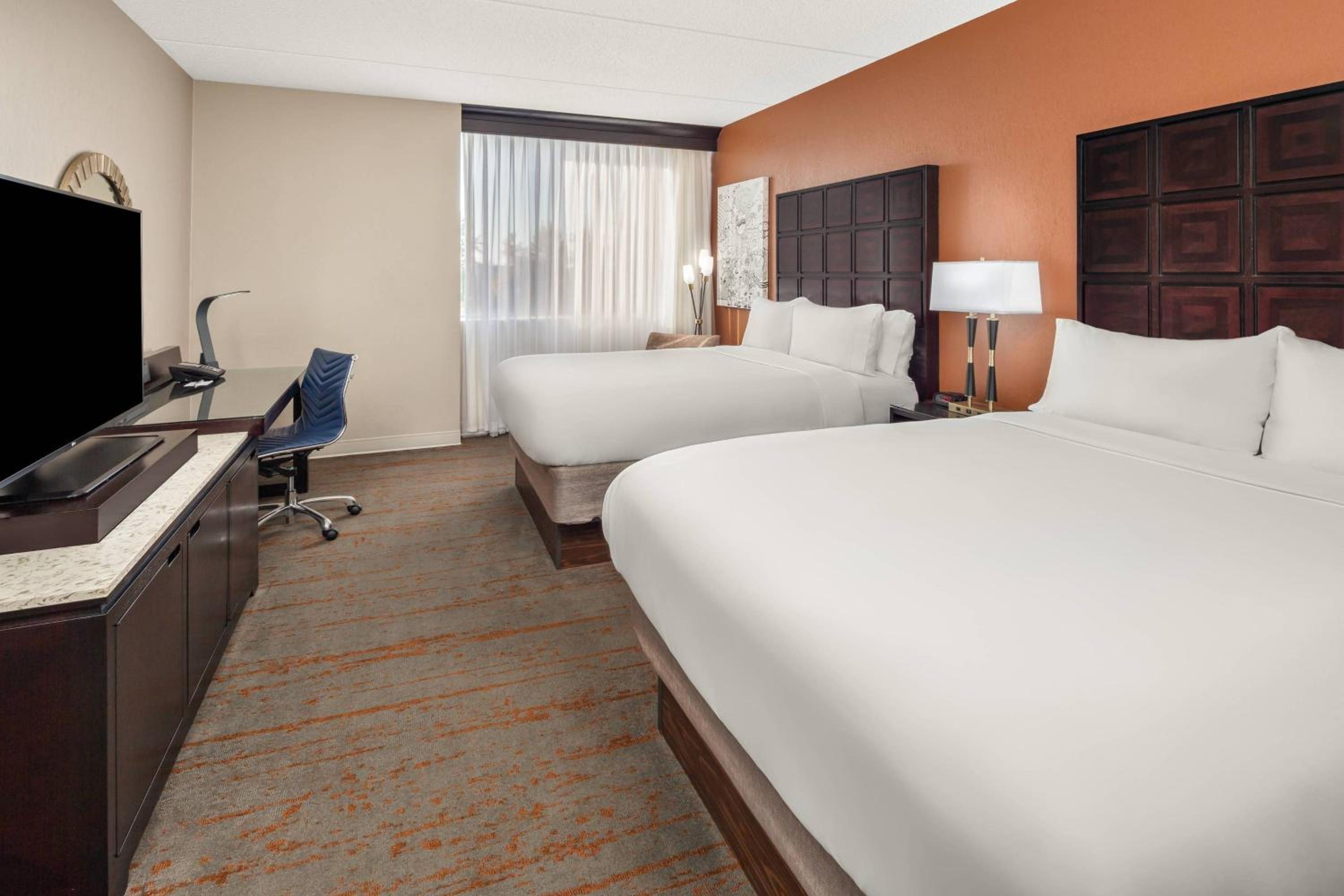 Queen Room with Two Queen Beds - Hearing Accessible - Photo 1