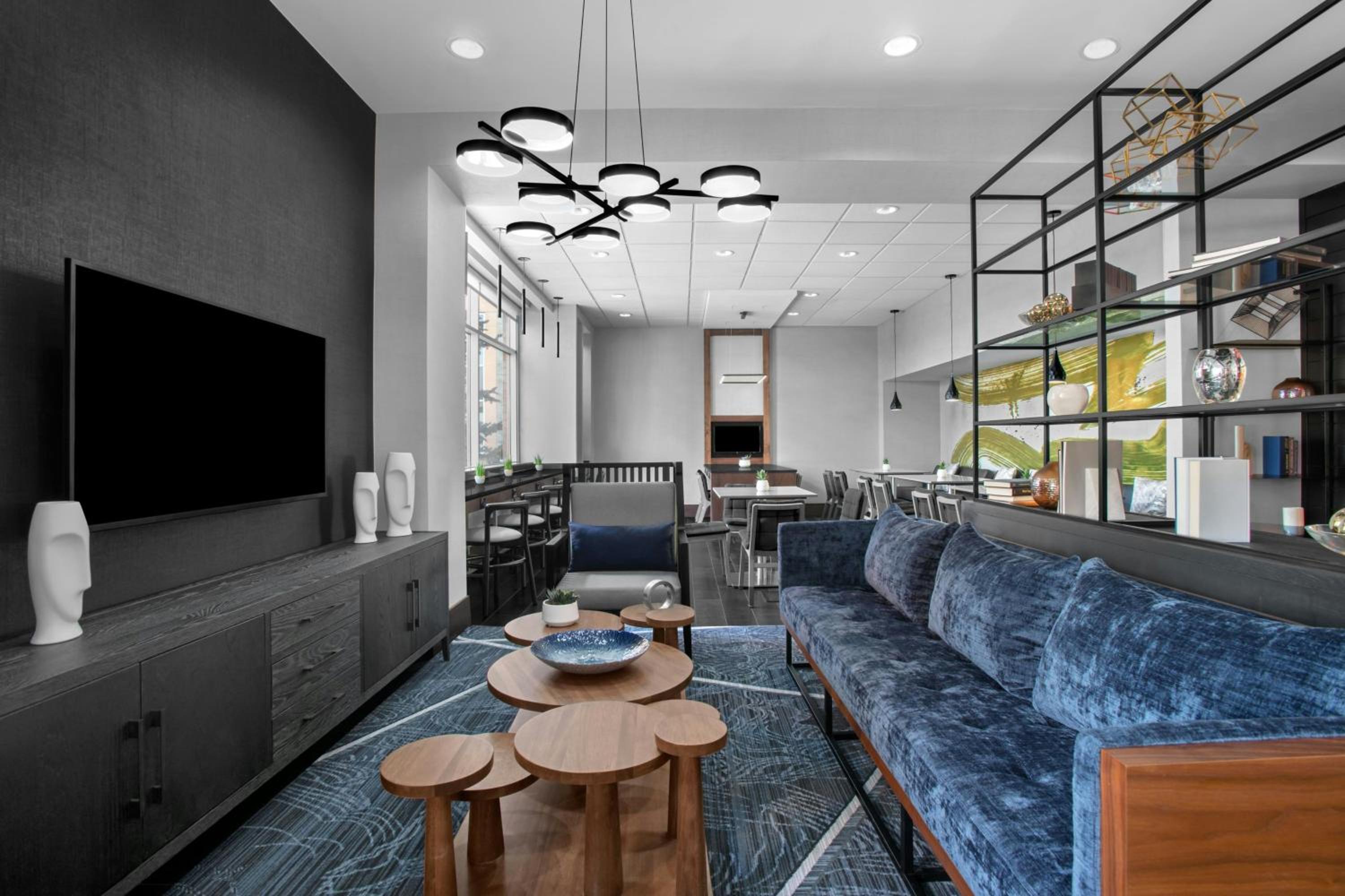 King Room - Club Lounge Acces/High floor/Hearing Accessible - Photo 6