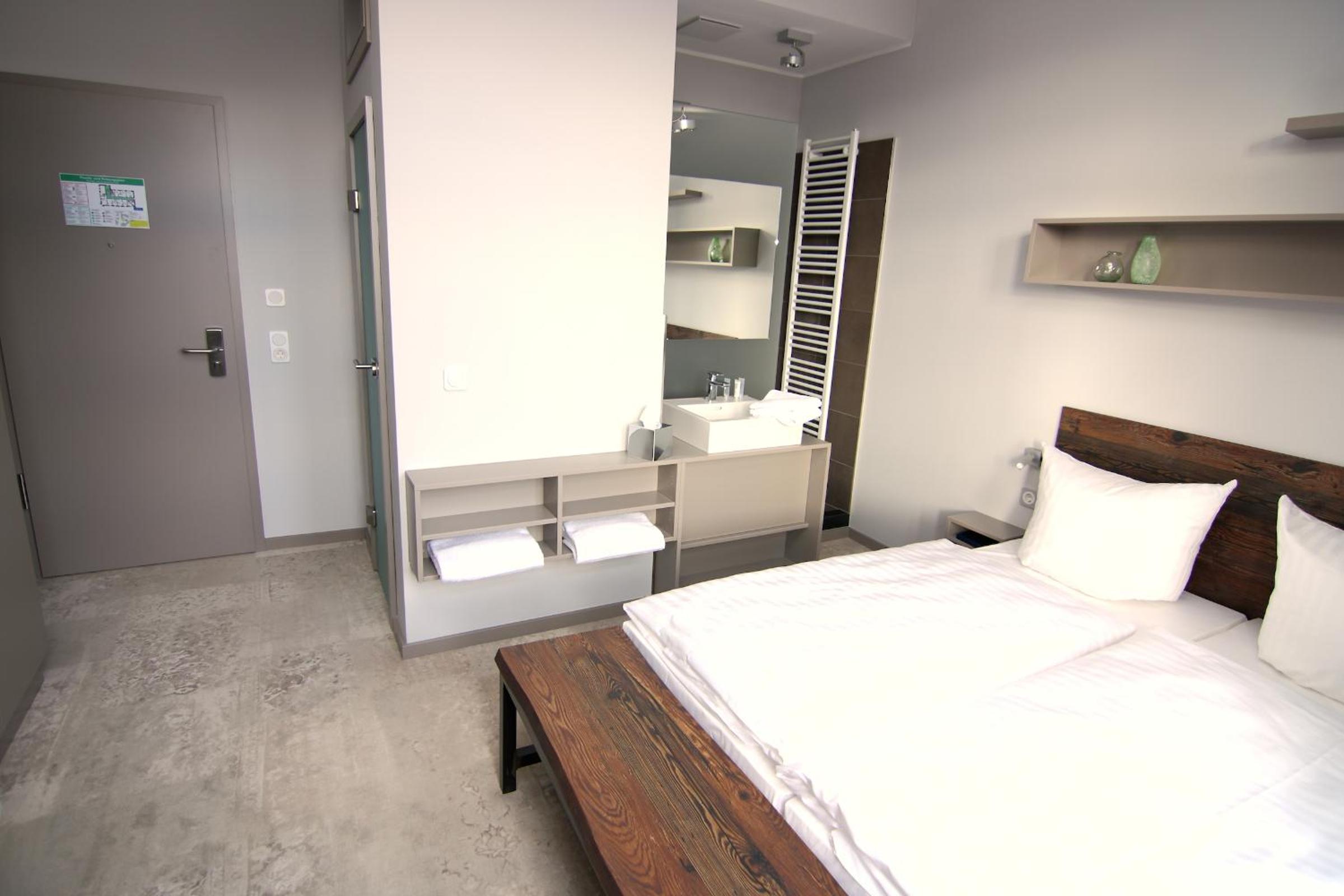 Double Room - Photo 10