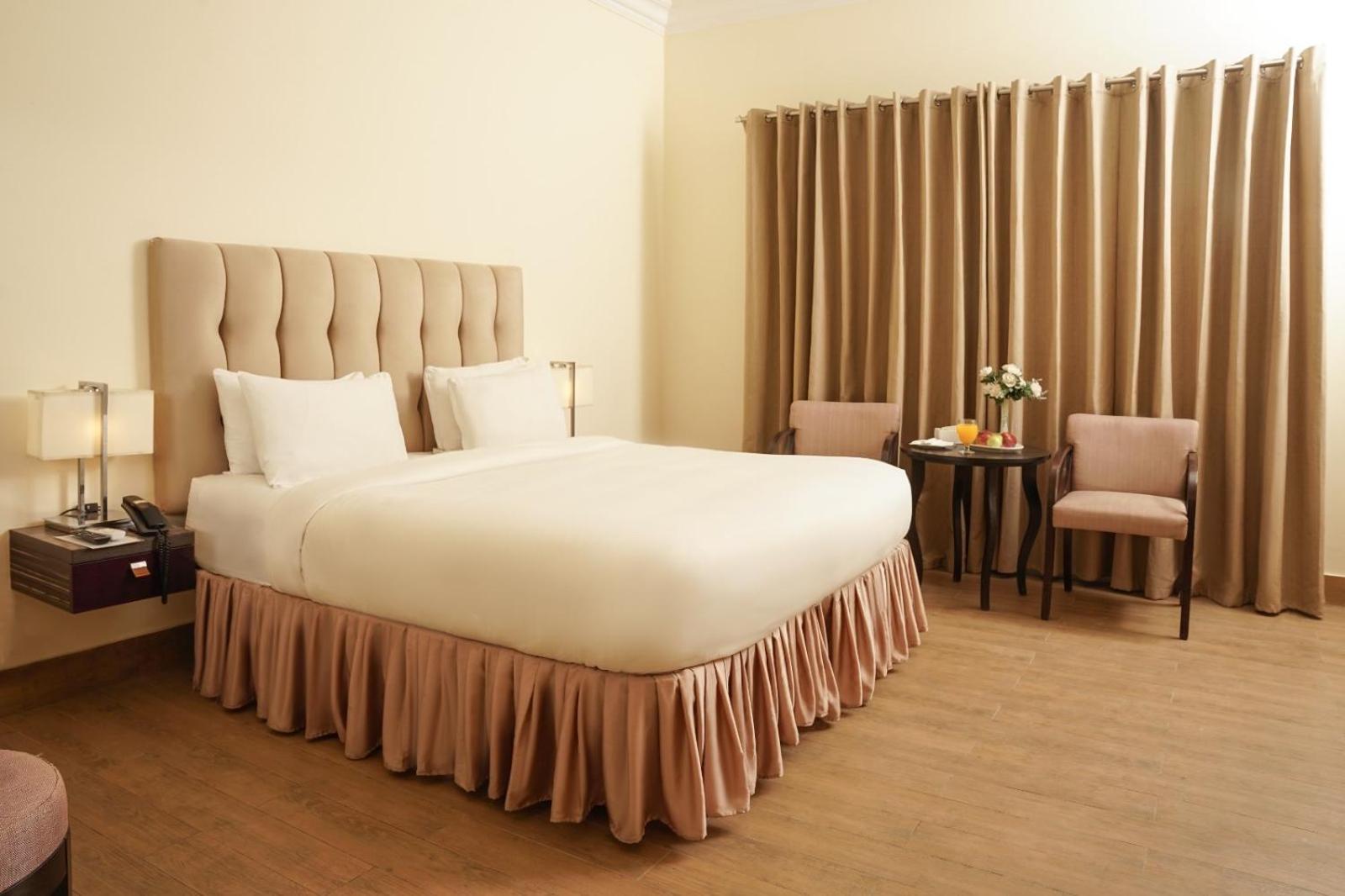 Deluxe Double Room (2 Adults + 1 Child) photo 3