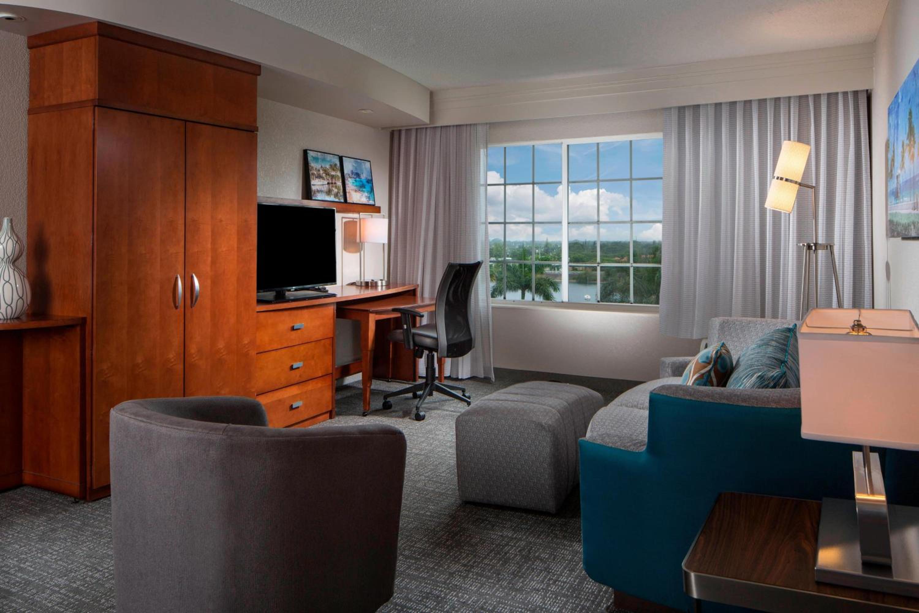 King Suite with Sofa Bed and Adapted Tub - Mobility and Hearing Accessible