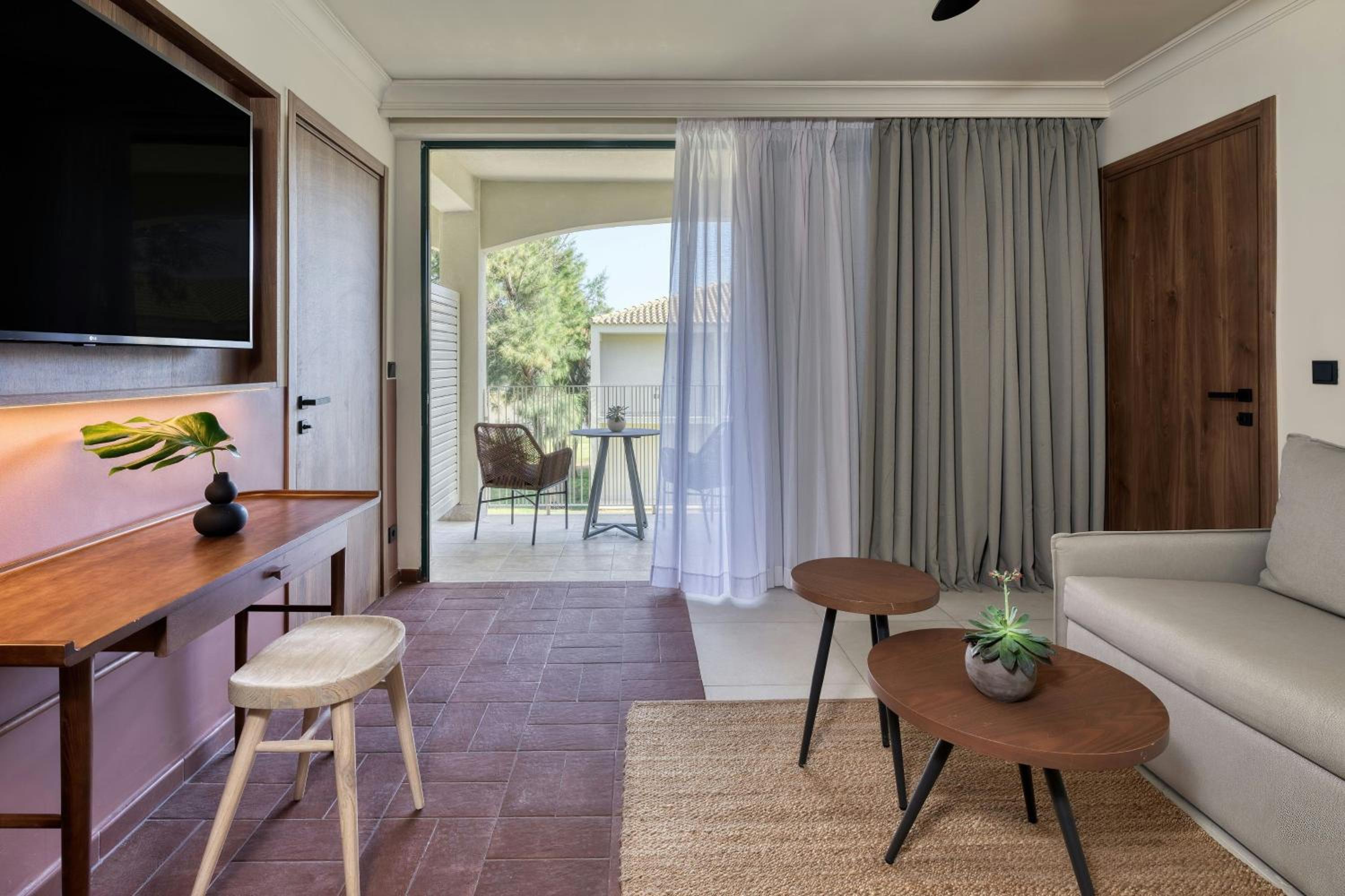 Tropical Cozy Suite