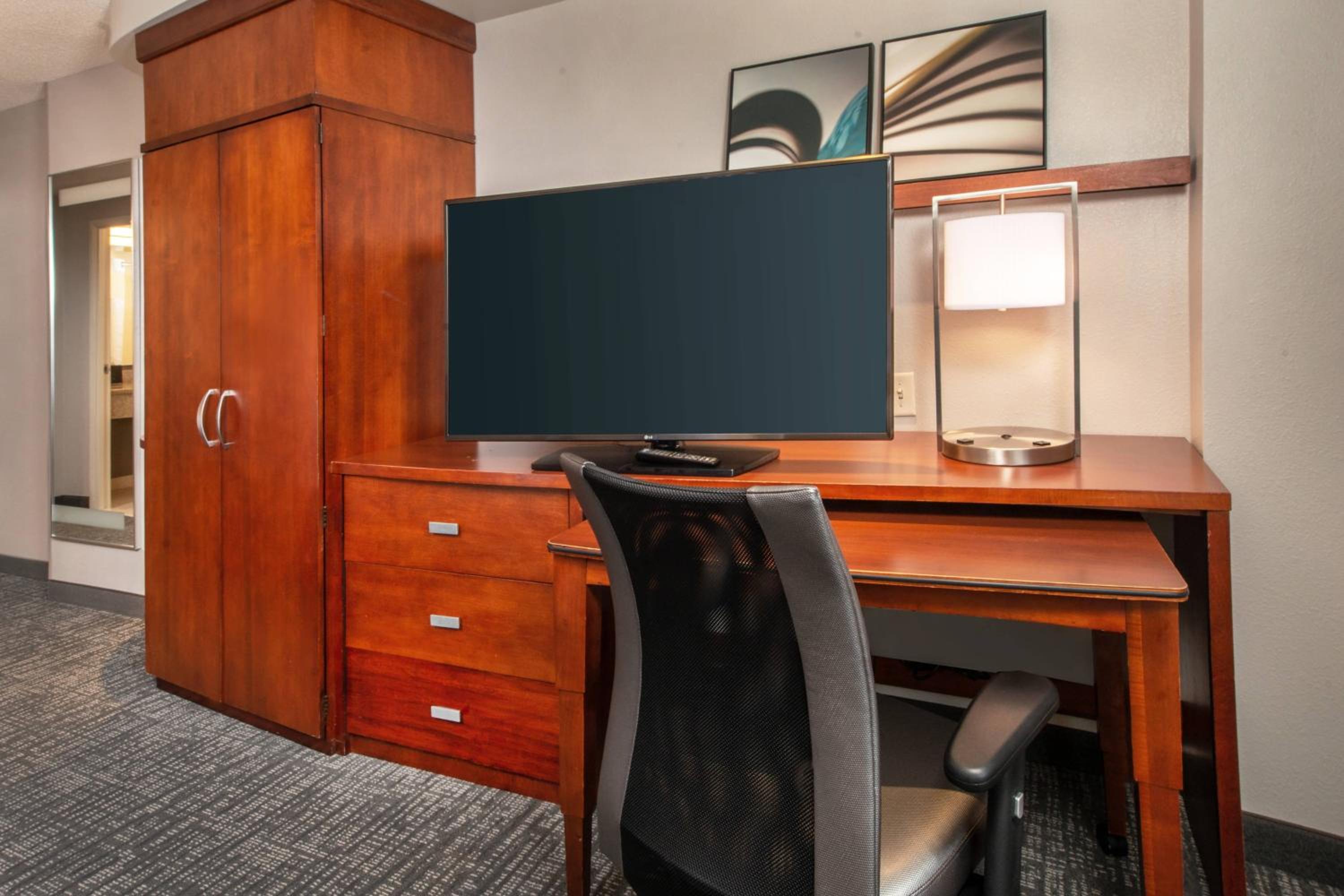 King Suite with Sofa Bed - Photo 2
