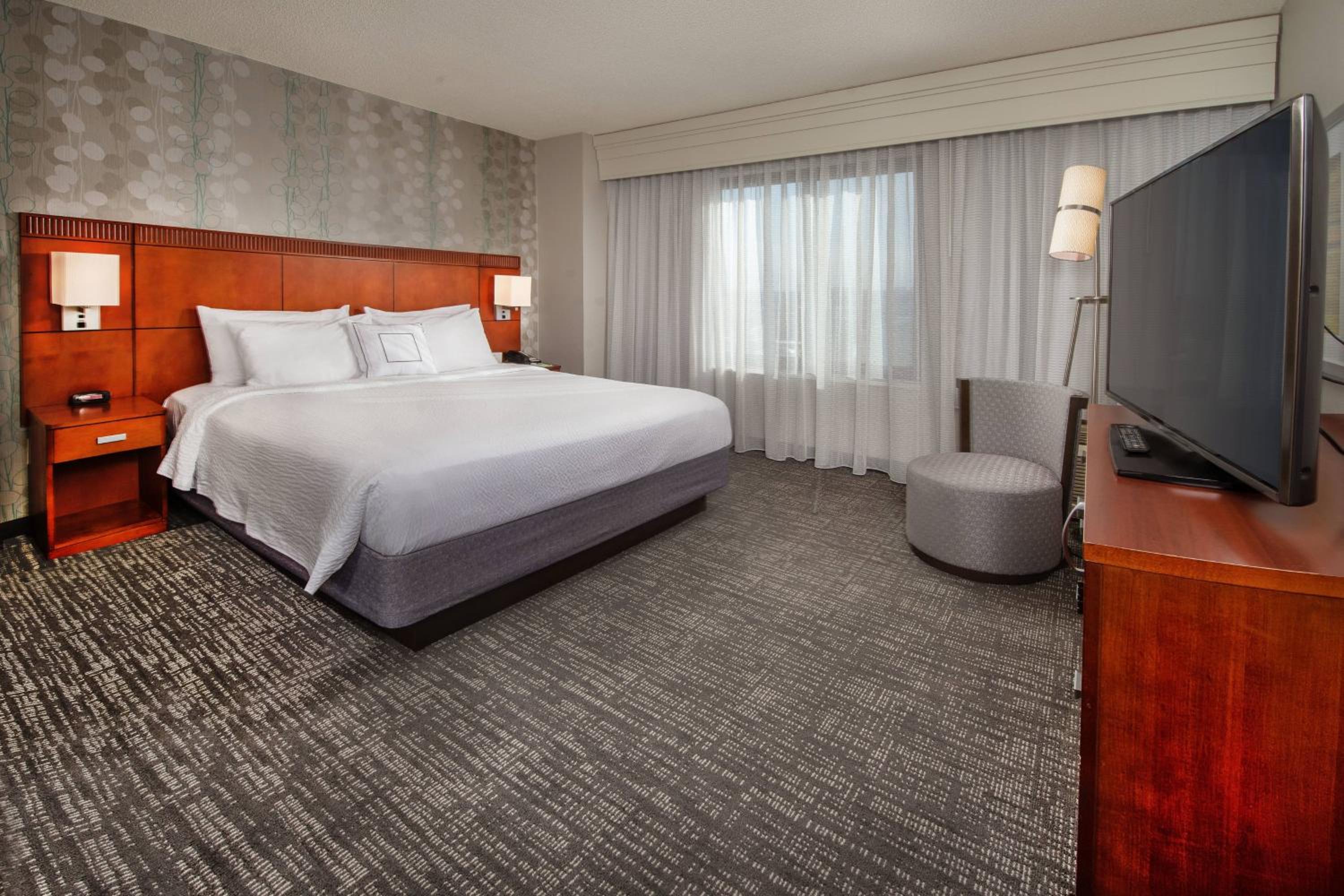 King Suite with Sofa Bed - Photo 3